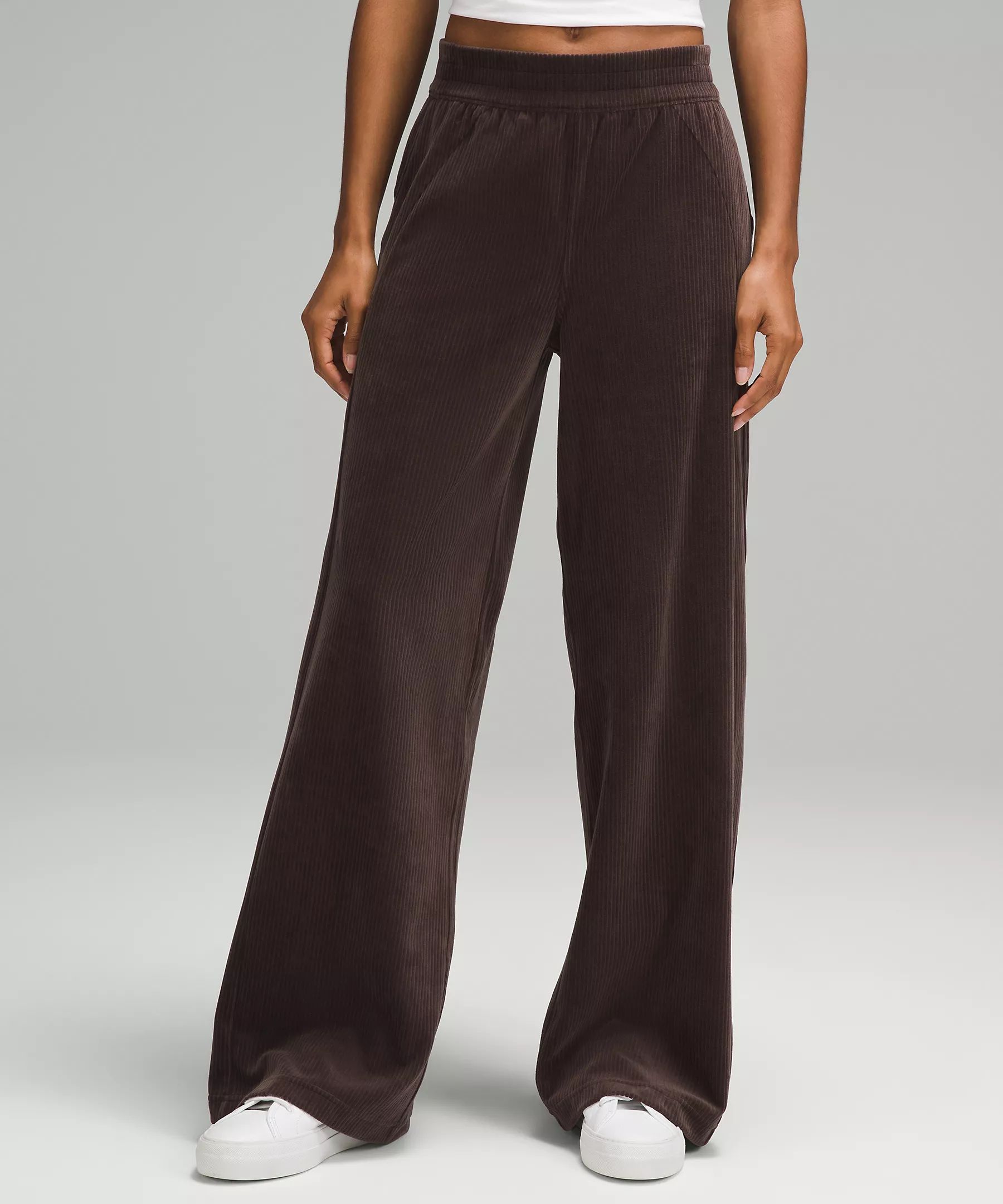 Scuba Mid-Rise Wide-Leg Pant *Velvet Cord | Women's Sweatpants | lululemon | Lululemon (US)