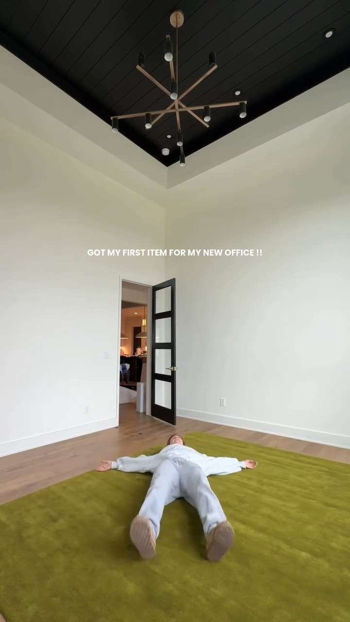 SO EXCITED TO SHARE MY NEW OFFICE UPDATES WITH YOU💚 Sharing a few things I have gotten so far! 

 #LTKHome