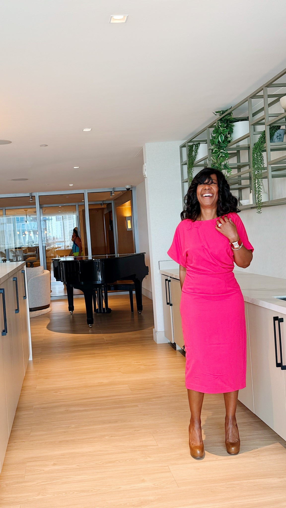 This dress is a classic.  A perfect wardrobe staple if you’re trying to build a waiting chic wardrobe. 

#LTKstorytime #LTKdayinmylife #LTKOver40