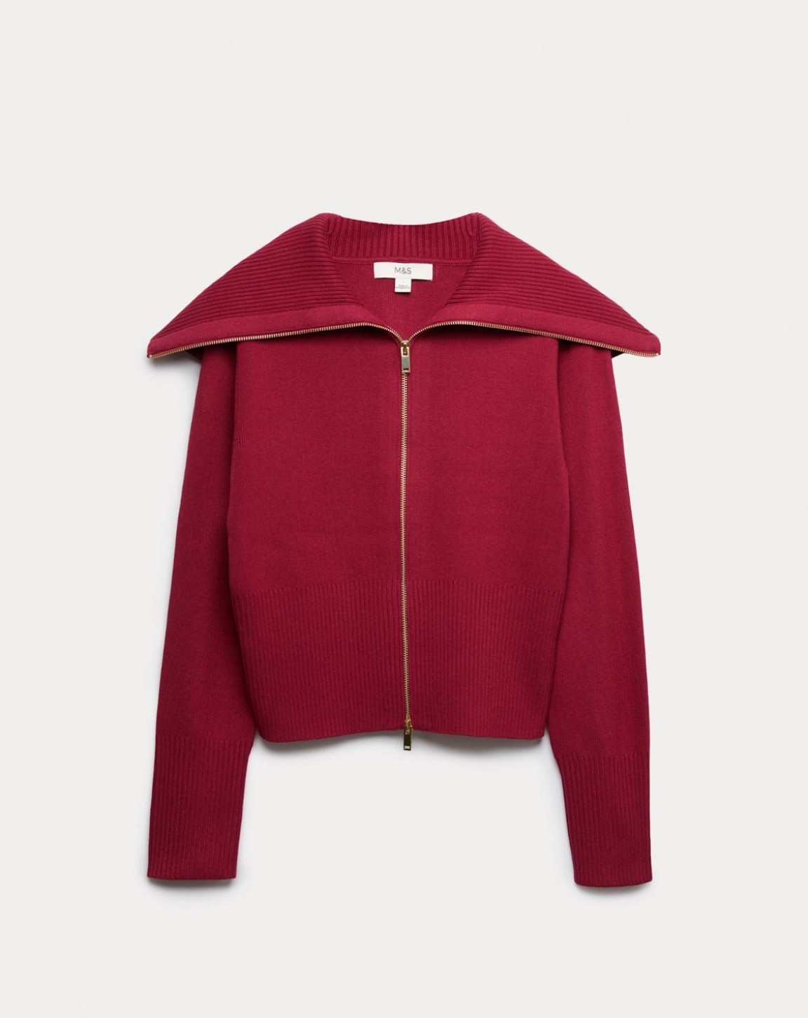 Cherry red 🍒 zip cardigan perfect for spring 

Also comes in black
#spring #spring26 

#LTKeurope #LTKuk #LTKspring