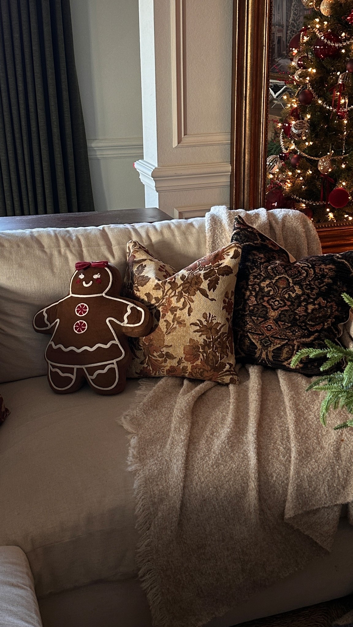 Stopped by Kohl’s the other day and saw the cutest little gingerbread girl pillow. I had to get to get her! 

#LTKHome #LTKHoliday