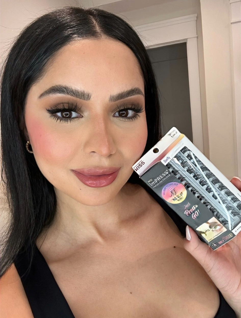 Sharing my favorite lashes by @impressmanicure @kissproducts today! These press on lashes come ready to just pop them on and you’re ready to go. No glue required. I’m wearing the style curly

@Target, @imPRESSmanicure and @KISSProducts, #Target, #Targetpartner #imPRESSPartner #imPRESSFalsies #pressonlashes #lashclusters #underlashapplication #lashinaflash #AD