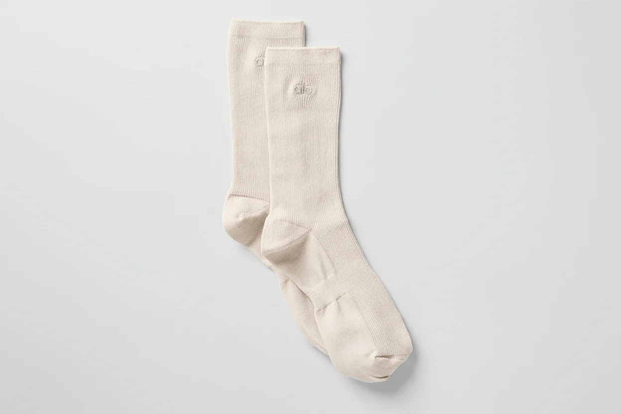 ALO | Half-Crew Understated Socks in Bone, Size: Medium | Alo Yoga (US)