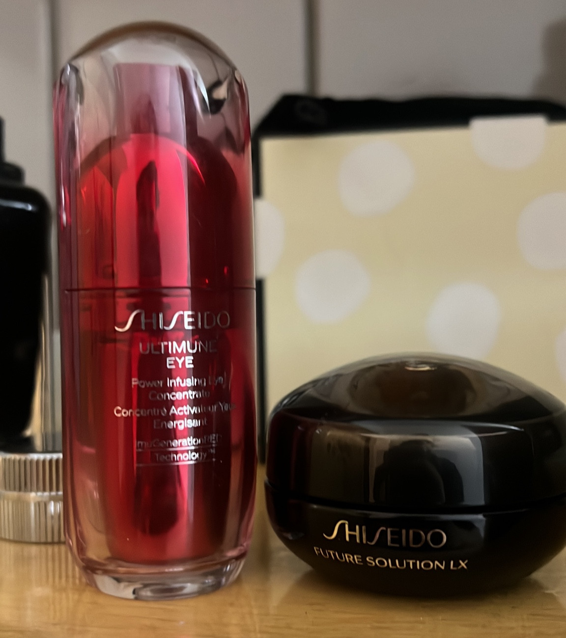 eye cream perfection - minha dupla favorita, o ultimune aumenta a eficiência do future solution que é a joia da shiseido para tratamento preventivo anti idade! #shiseido 