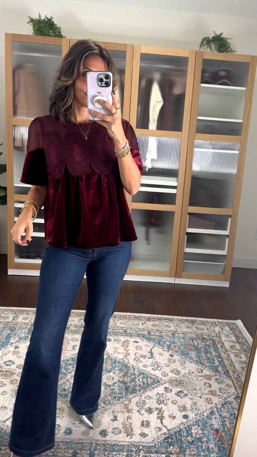 Amazon velvet top 

#LTKFindsUnder50 #LTKOver40 #LTKHoliday