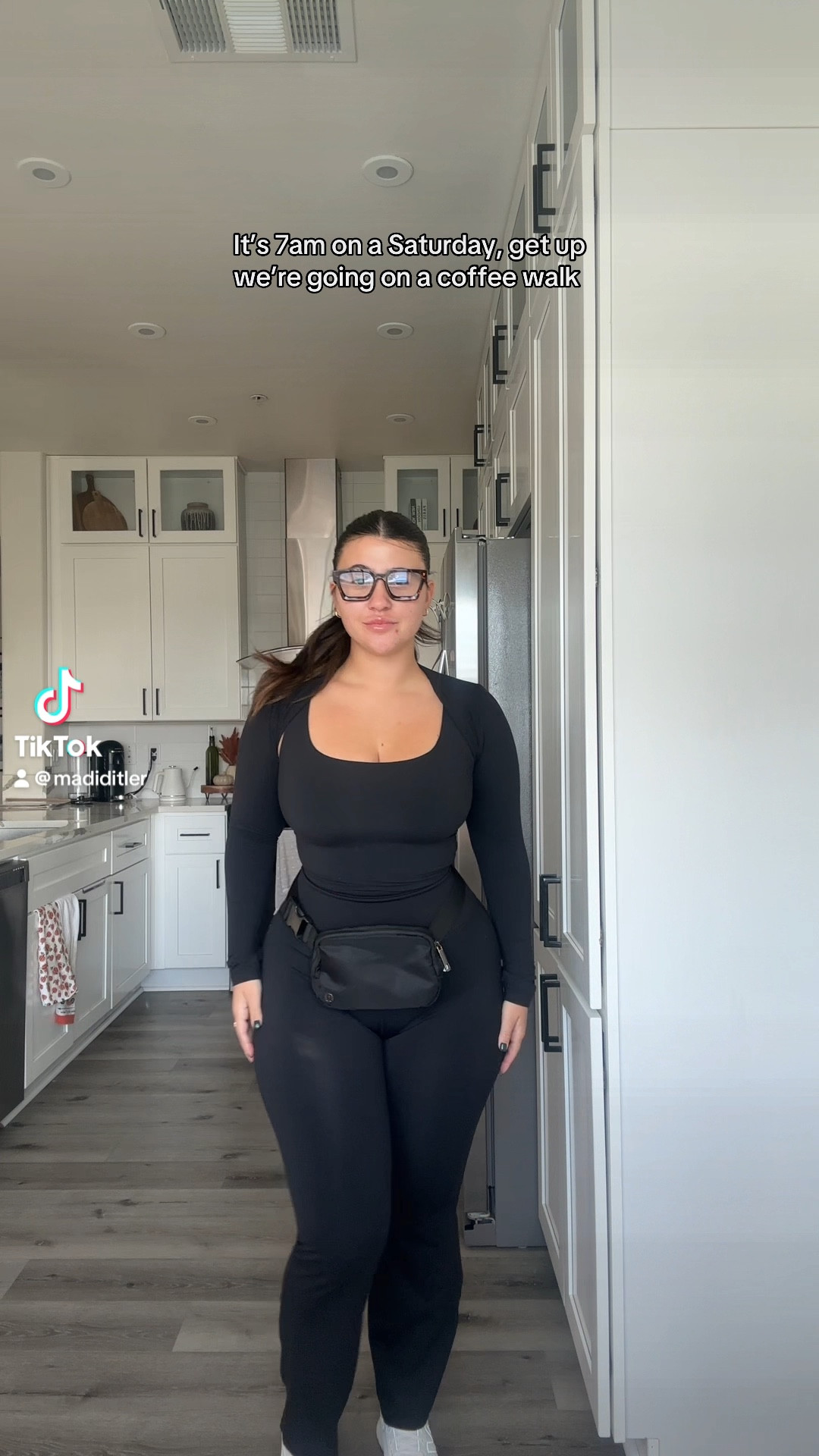 Hot girl walk!!!

#ootd 

#LTKMidsize #LTKActive #LTKVideo