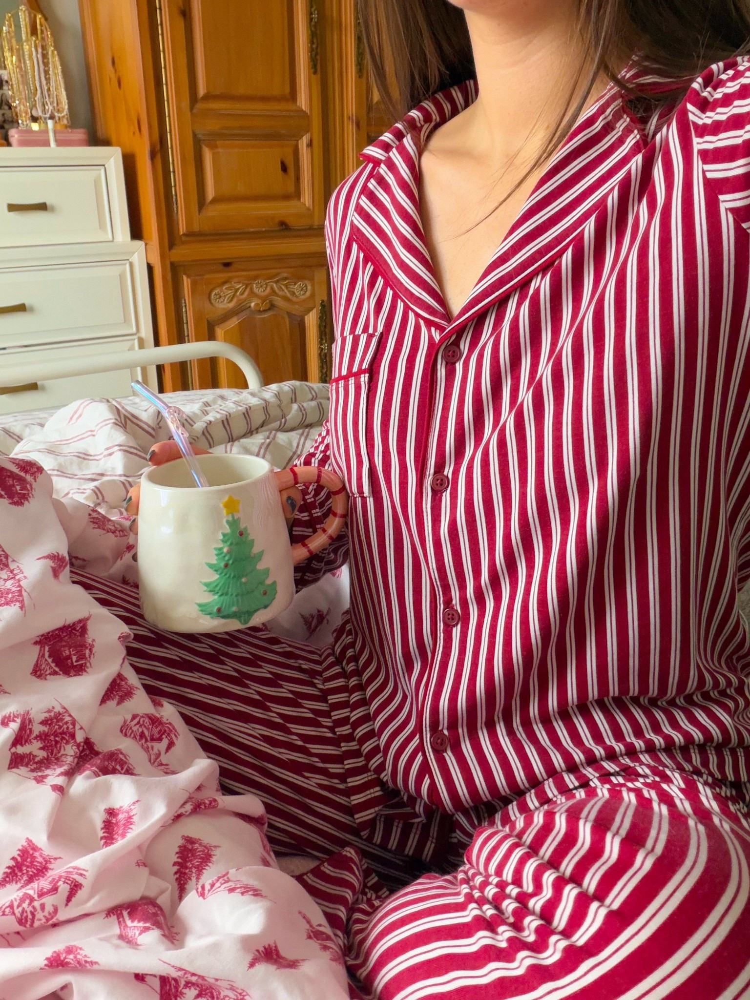 Cutie Christmas pjs!❣️🎄🤍

#LTKSeasonal #LTKHoliday #LTKmorningroutine