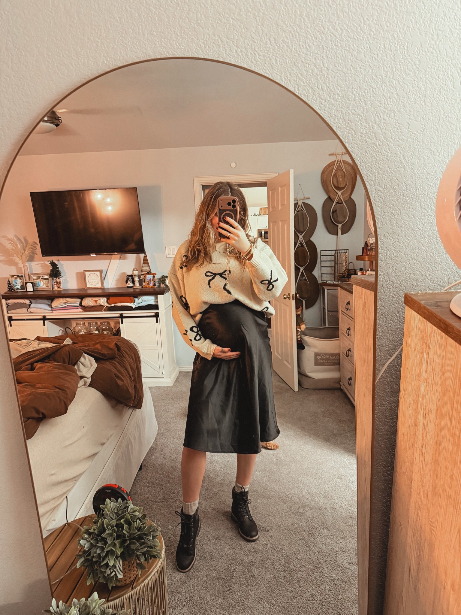 Cute work outfit. Maternity ootd. Maxi skirt & sweater outfit  

#LTKBump #LTKFindsUnder100 #LTKootd