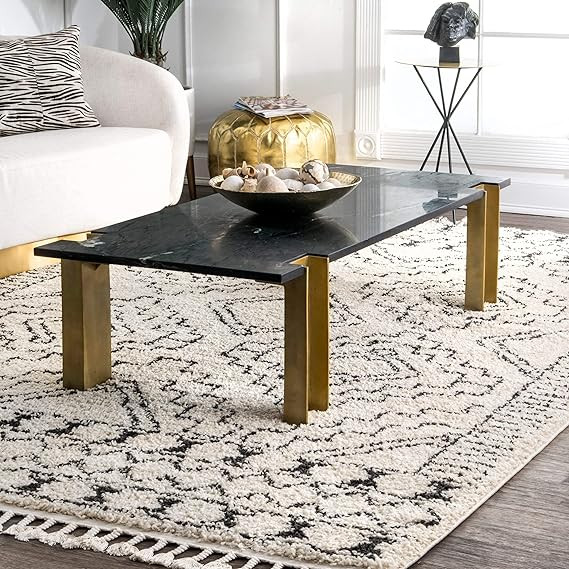 nuLOOM Vasiliki Moroccan Shag Rug, 4' x 6', Off-White | Amazon (US)