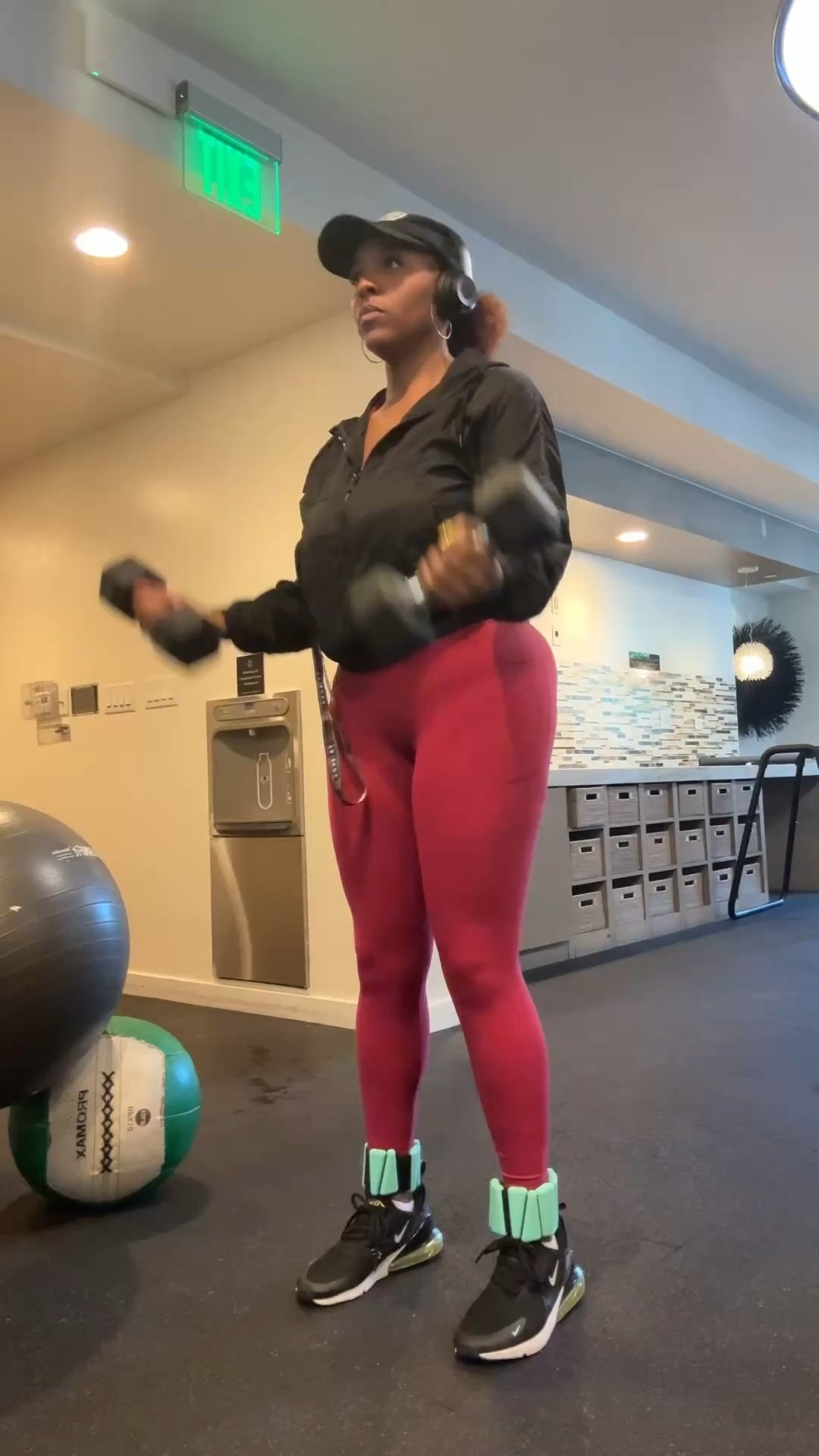 Did you move your body today? #gymmotivation #fitnessinspiration #halaraleggings 

#LTKselfcare #LTKfitnessgoals #LTKActive