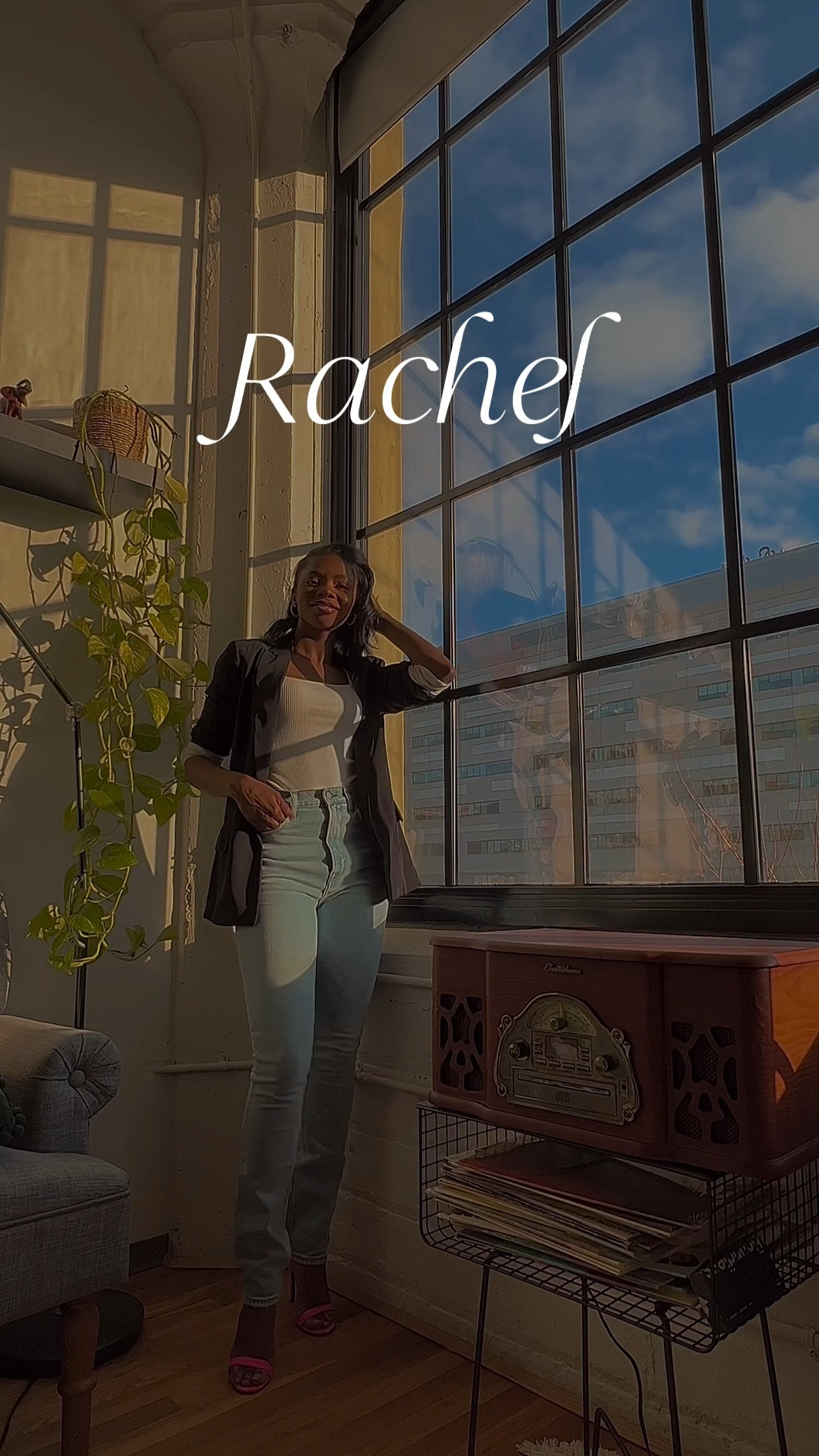 Easy outfit inspo. 
Blazer: @H&M 
Jeans: @abercrombie & fitch 
Top: @H&M 


#LTKcurves #LTKSale #LTKFind