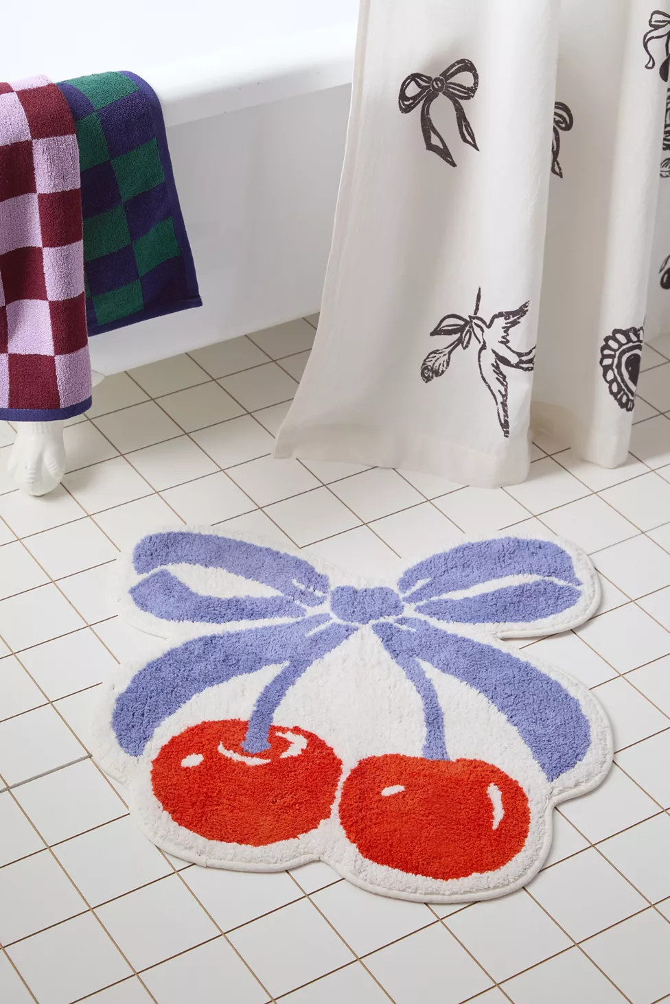 Cherry Bow Tufted Bath Mat | Urban Outfitters (US and RoW)