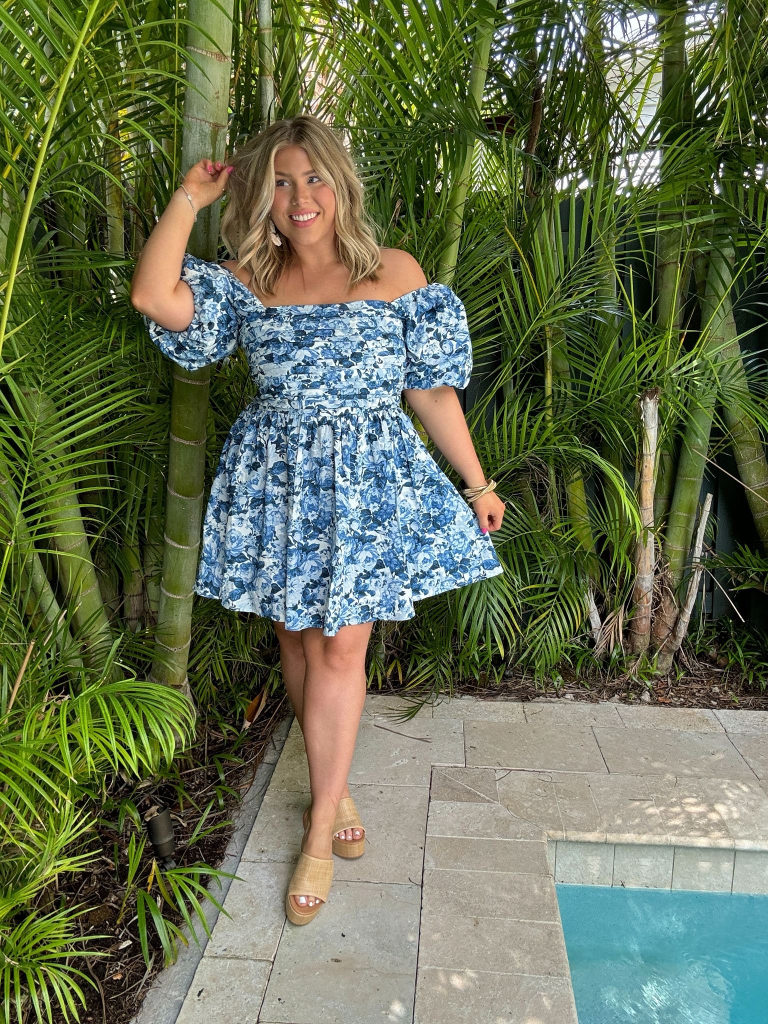 Abercrombie Emerson dress size large 

Spring dresses mini dresses summer dress Abercrombie style midsize fashion 

#LTKmidsize #LTKstyletip