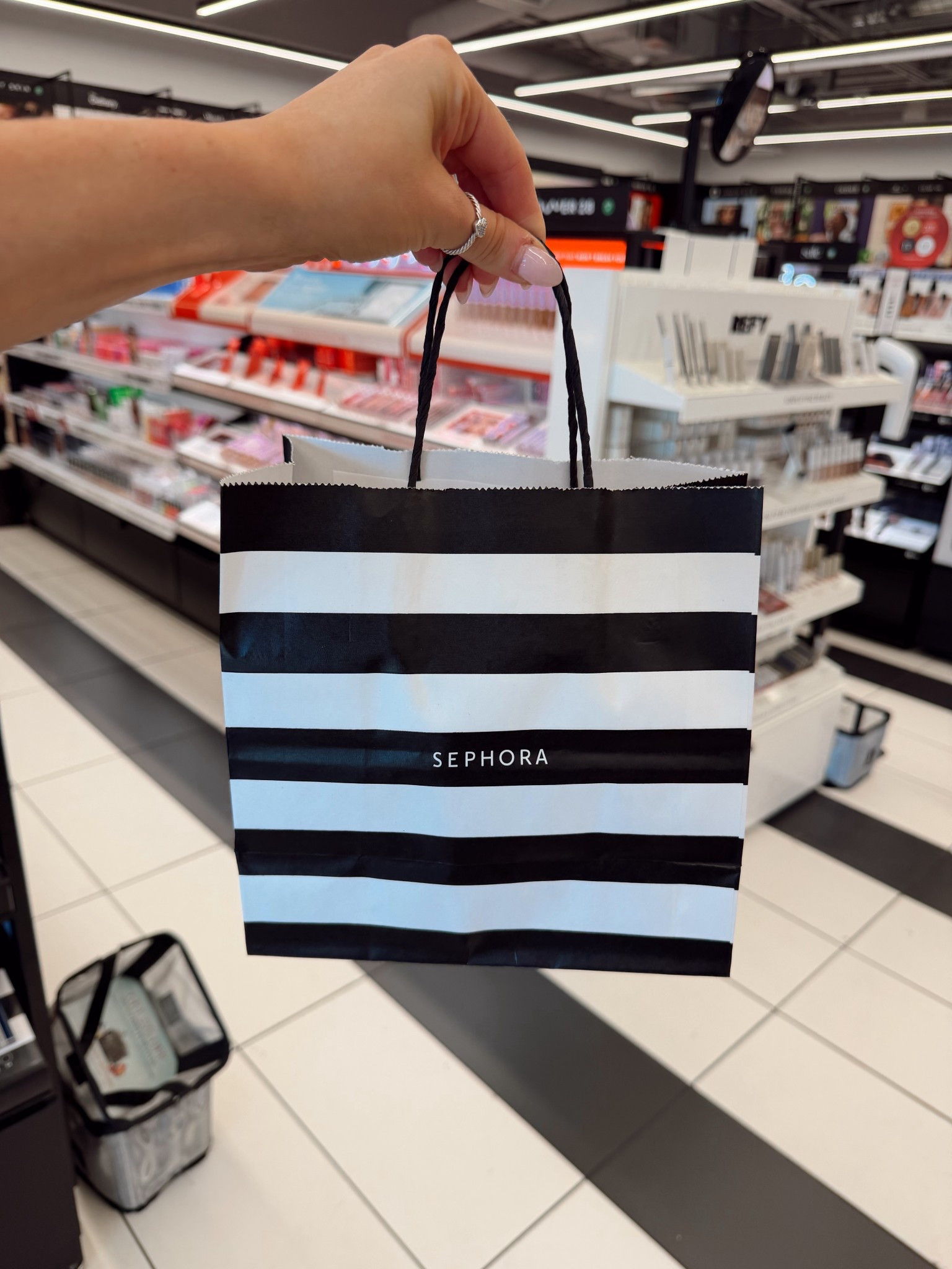 What I got at Sephora!

Brow gel: warm medium brown 
Saie cream bronzer: fair bronze 
Makeup forever skin tint: 05
Haus lab foundation; 250
Charlotte Tilbury skin tint: 5 medium 