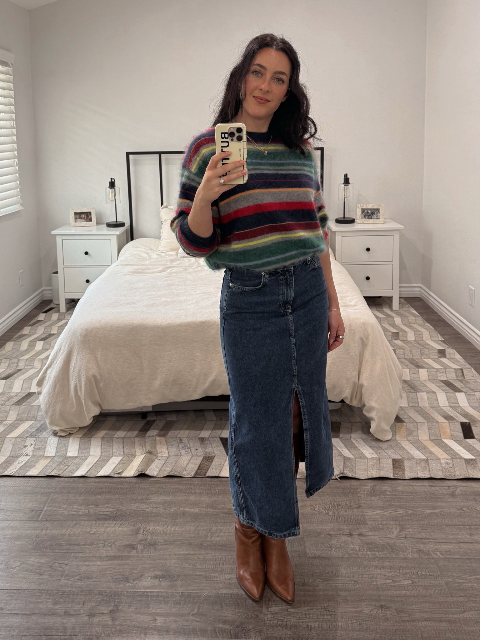 A clean office look that still feels easy: striped cashmere, a denim midi, and brown leather boots. The kind of outfit that works all day and still feels pulled together.

#officeoutfit #workwearstyle #officestyle #denimskirt #midiskirt #cashmeresweater #stripedsweater #leatherboots #everydaystyle #classicstyle #capsulewardrobe #timelessstyle #ootd #businesscasual #falltowinterstyle

#LTKMothersDay #LTKootd #LTKWorkwear