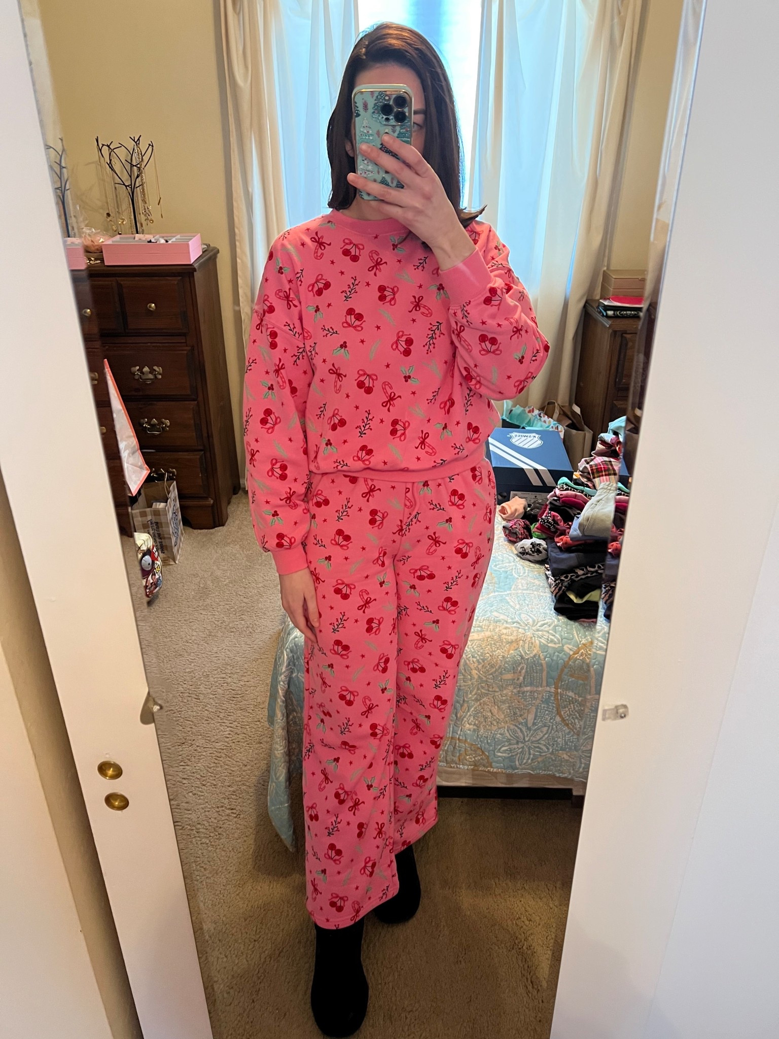 Pink holiday sweat set (small). #holidaysweatset #pinkset #sweatshirt #sweatpants #loungeset #joggers #uggs #blackuggs #midlengthuggs #graphicsweatshirt #fleecepants #fleecetop 

#LTKSeasonal #LTKFindsUnder100 #LTKHoliday