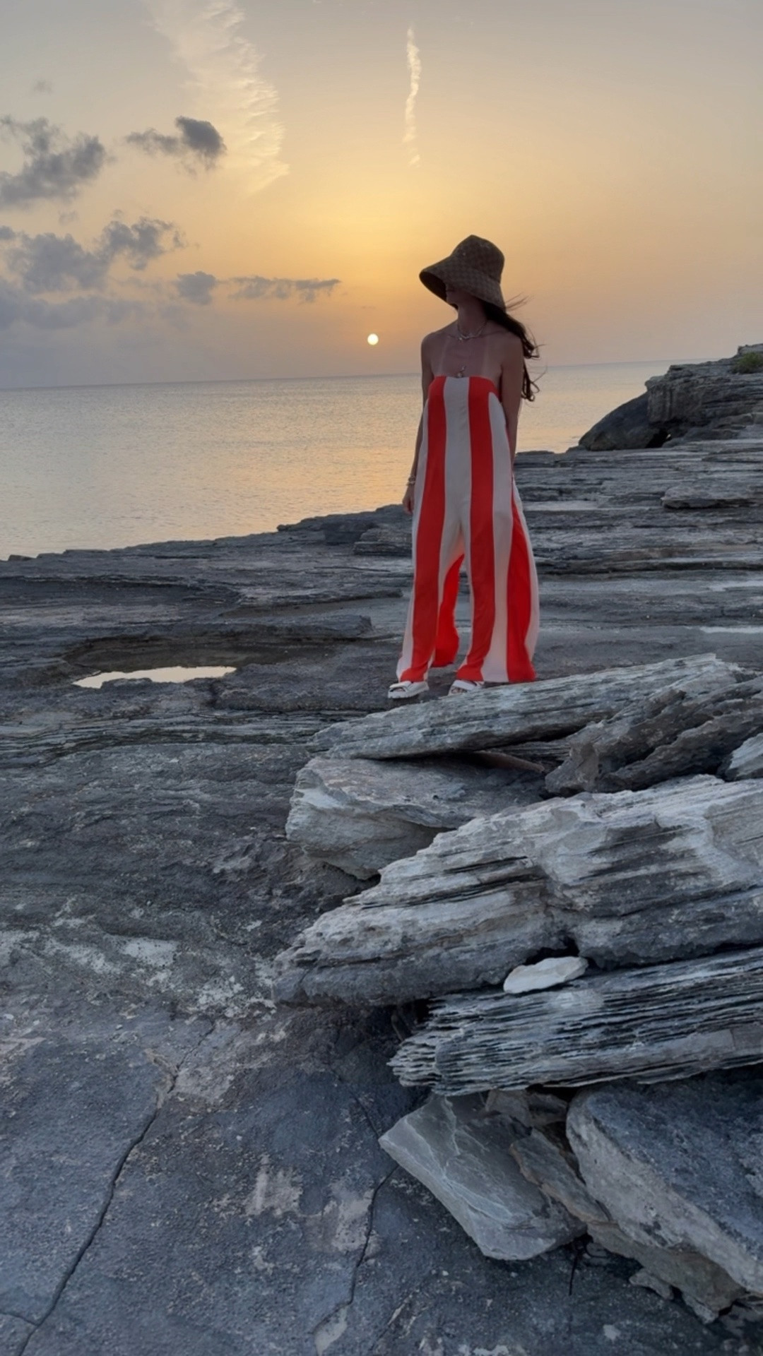 Proof that sometimes the best happy hour reservation is a sunset. 🌅🍸

No crowds.
No dress code.
Just me, the ocean, and a view that never disappoints.

#SunsetChaser #BeachGirlEra #NicoleColeeStyle #FloridaLiving #GoldenHourMagic

#LTKdayinmylife #LTKgrwm #LTKootd