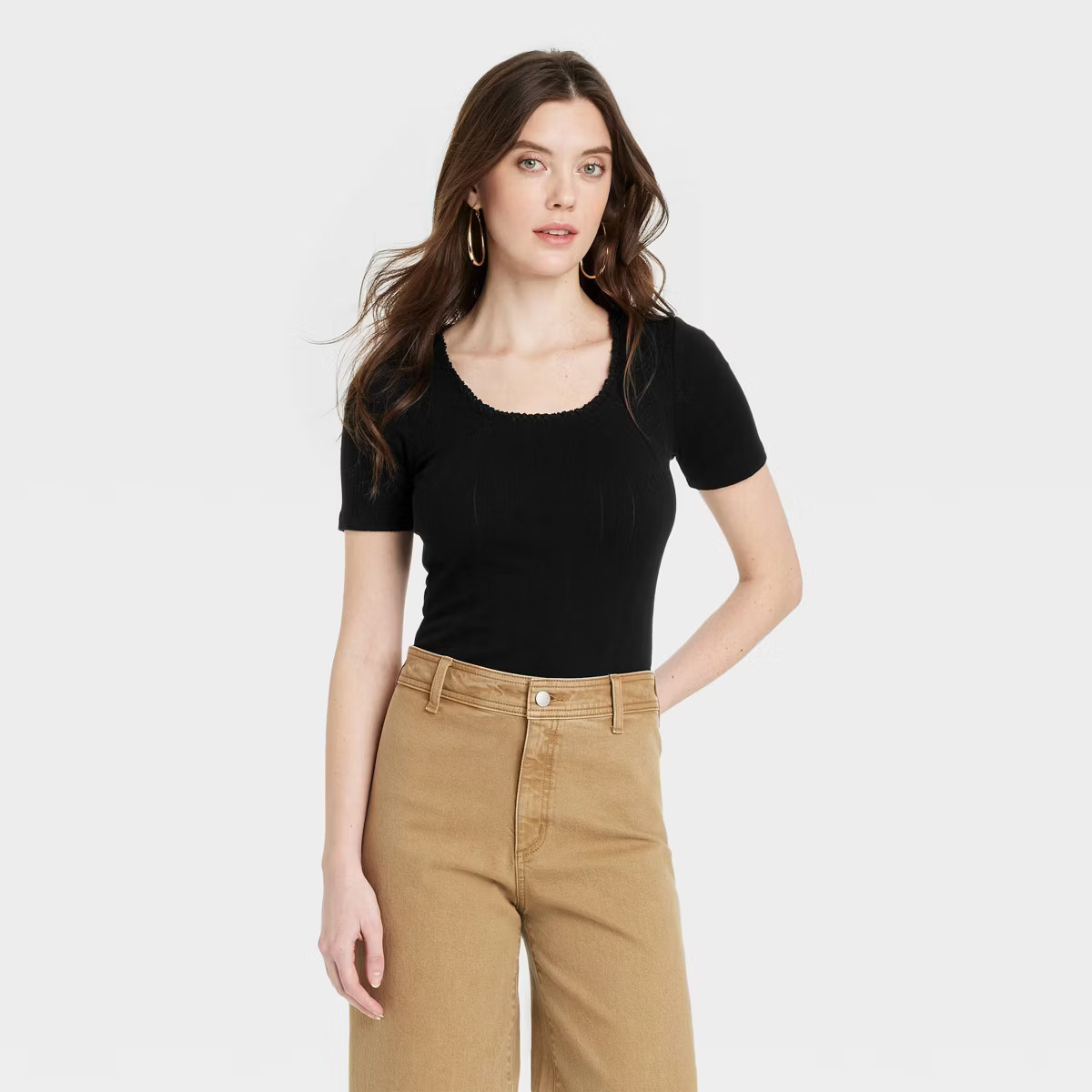 Women's Slim Fit Short Sleeve Scoop Neck T-Shirt - Universal Thread™ | Target