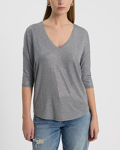 Relaxed Shine V-Neck Three Quarter Sleeve London Tee | Express