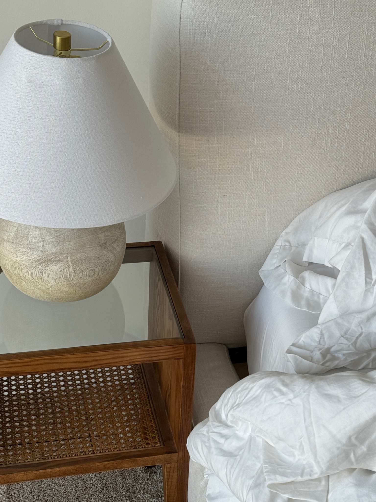 minimalist bedroom decor

#LTKhome #LTKstyletip