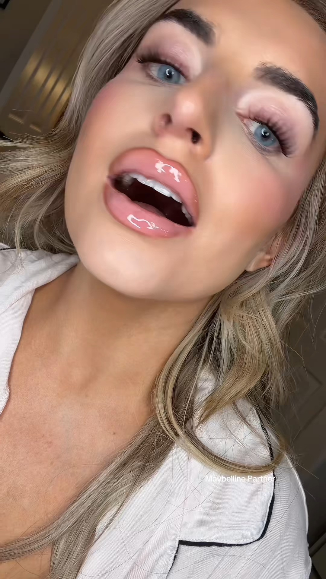 I'm DYINGGGG at bringing the ultra shine lip back this is my mommmment  

 #LTKdayinmylife #LTKgrwm #LTKBeauty