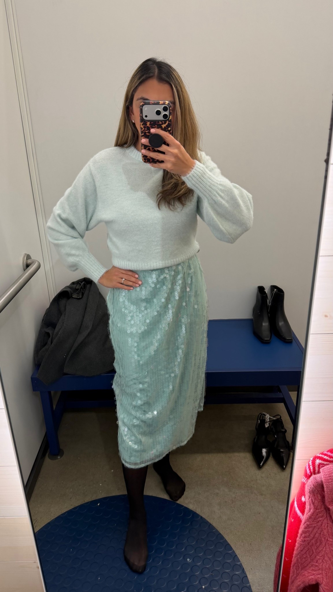 Seafoam green sequin holiday outfit 



#LTKCyberWeek #LTKHoliday #LTKGiftGuide