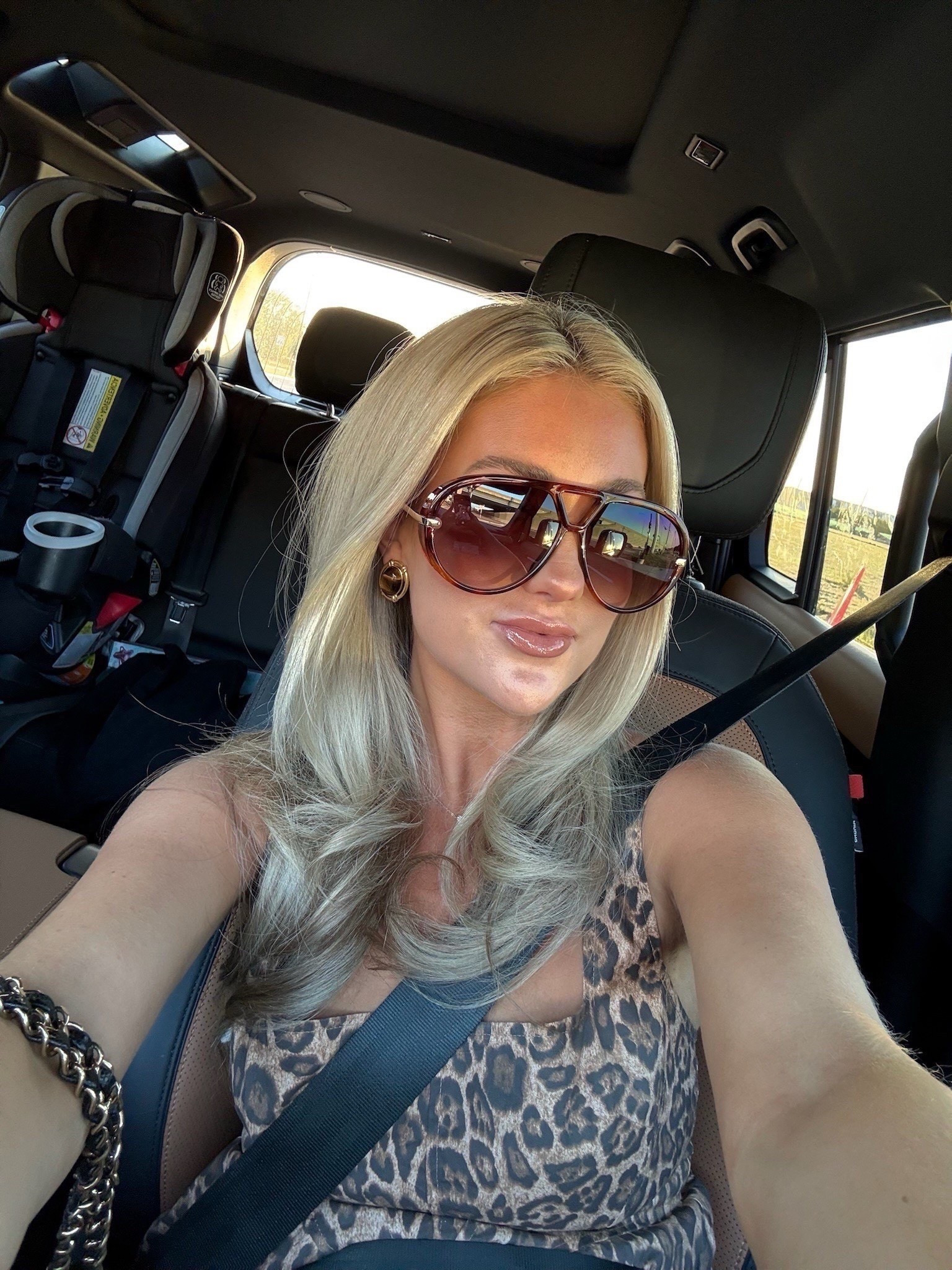 High quality sunnies from Amazon!

Amazon, sunnies, lip combo, Amazon accessories, earrings, L’Oréal, lip routine, Mallory Lee Richardson

#LTKmomlife #LTKFindsUnder50 #LTKootd