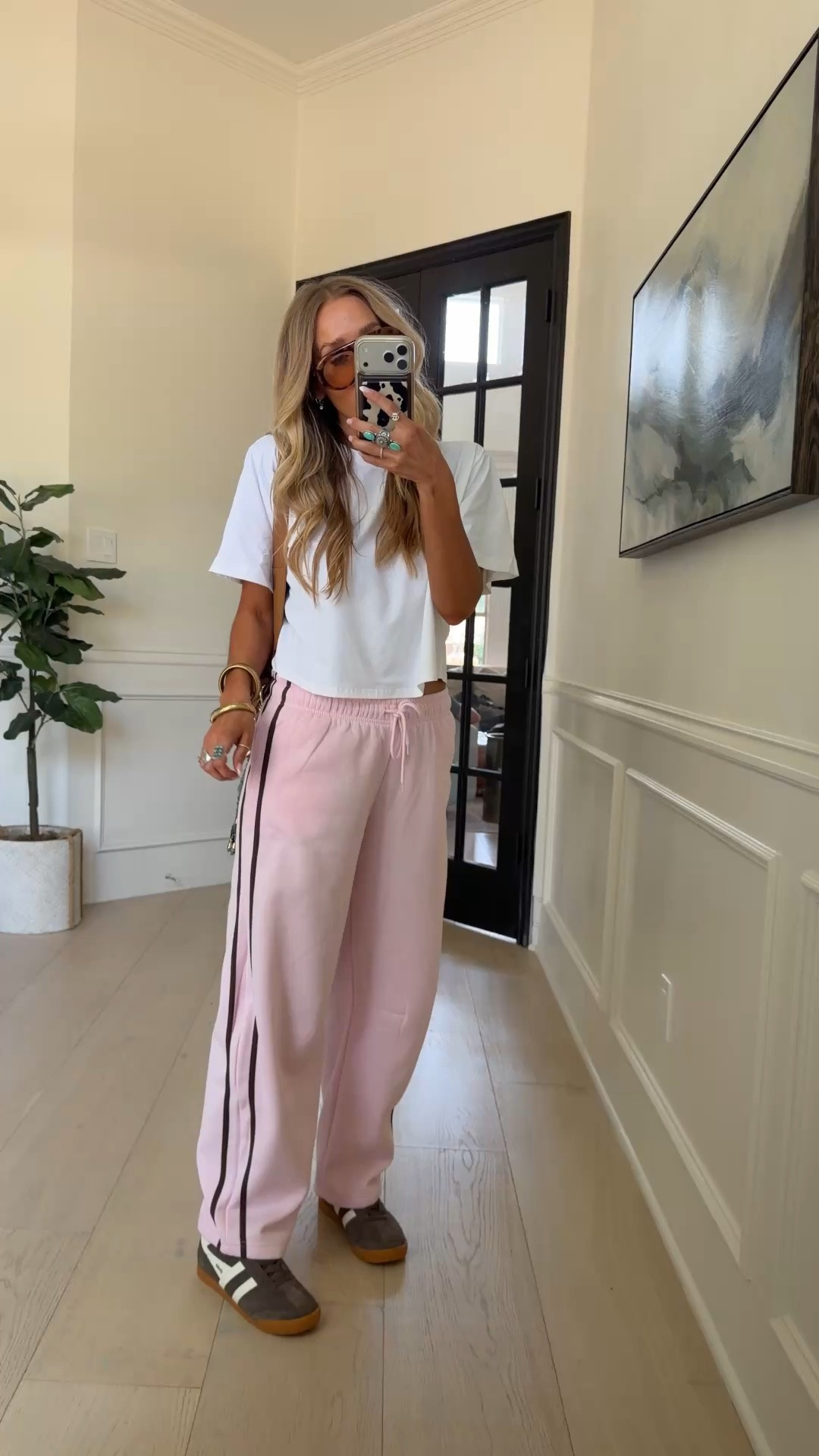 The slight barrel sweats are so chic and easily dress up with a denim shirt or down with a cropped tee. 

Wearing size s / my tts

#LTKootd #LTKgrwm #LTKmomlife