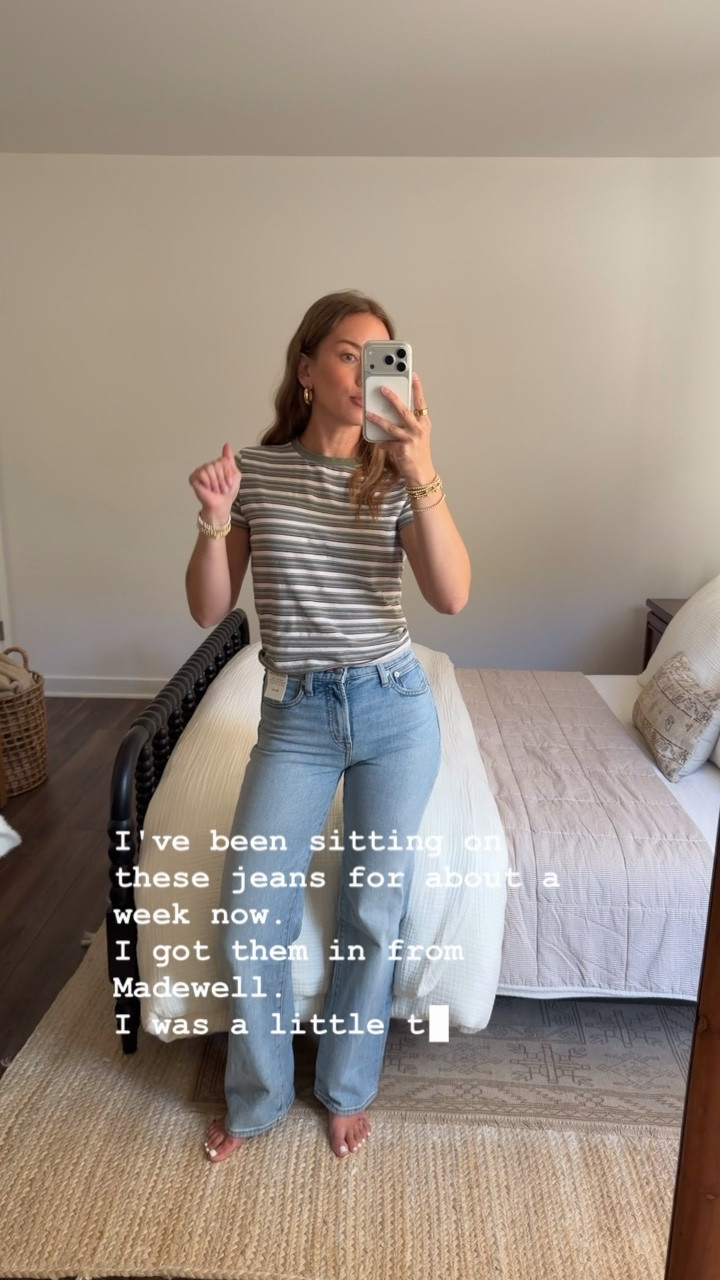 9/7/26 The Perfect Vintage Wide-Leg Jeans 👖

Okay these might be the perfect relaxed vintage-style jeans. 👖🤎 Such a good wide-leg fit with that effortless, lived-in look I’m always searching for.

These are from Madewell — I’m 5’4” and wearing a size 24 for reference. If you love a relaxed, slightly oversized vintage denim fit, these are SO good. Linking them here ✨

#LTKootd #LTKSeasonal
