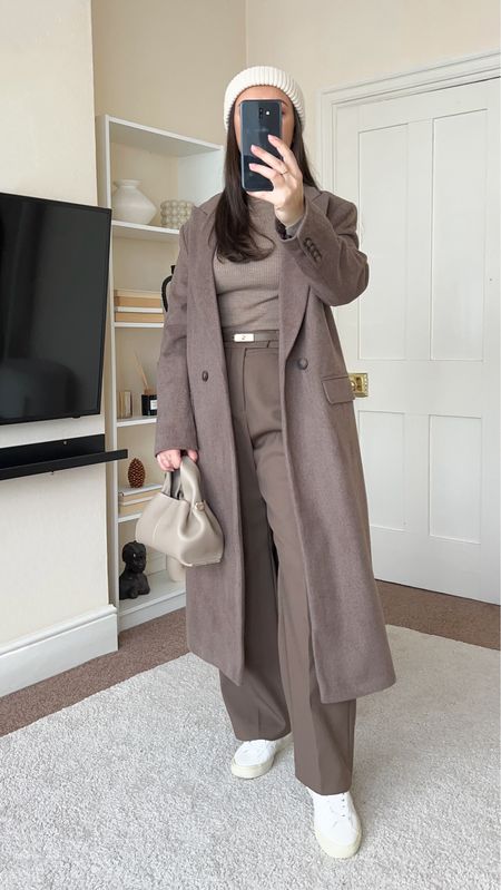 Cosy & chic winter outfit.
Turtleneck is from Uniqlo, wearing size S.
Coat is from Asos, wearing size UK10.
Trousers are from Arket, wearing size 38.
Handbag is from Polene Paris.

#LTKfindsunder100 #LTKeurope #LTKfindsunder50