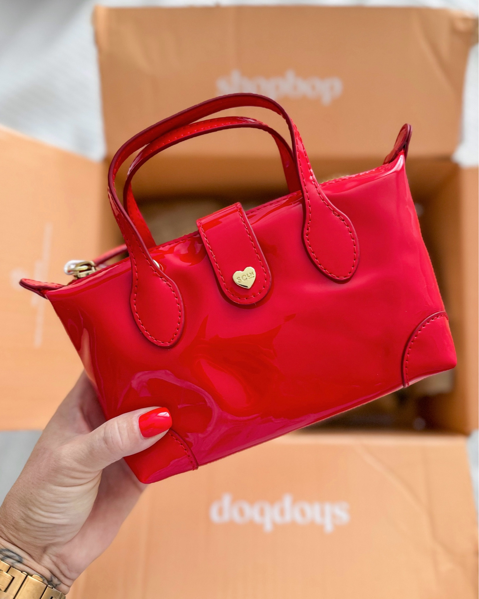 Cause loving you was red ❤️ most perfect little red Stoney clover handbag 

#LTKbag #LTKstyletip