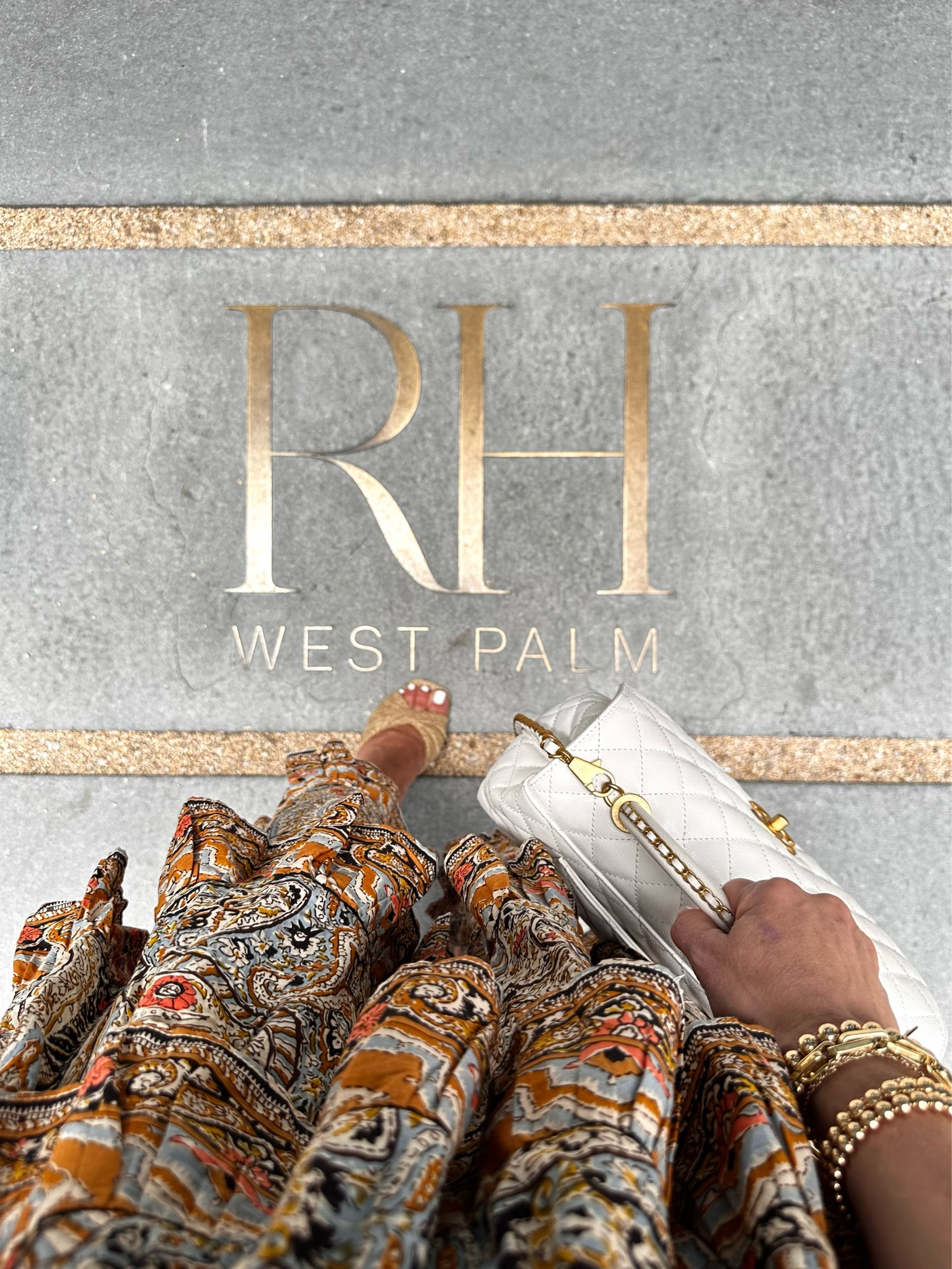 Perfect dress for a beautiful day shopping and snacking!

#LTKhome #LTKshoecrush #LTKfamily