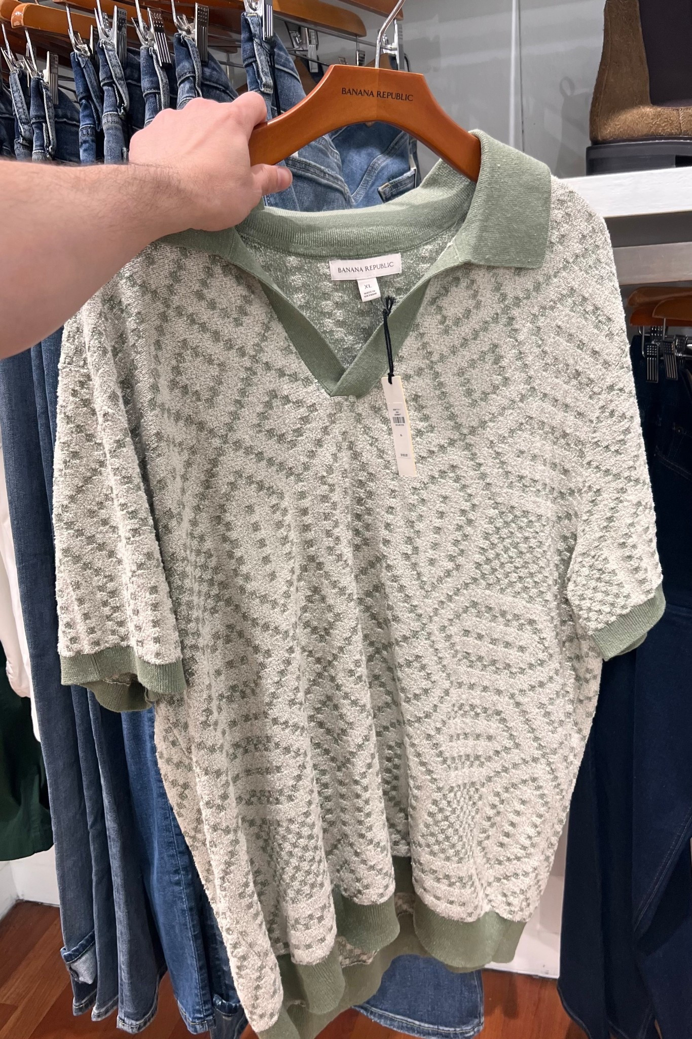 If you need a good summer shirt this might be it. Cream and green linen patterned polo from Banana Republic. Lightweight, easy, and the kind of shirt that makes the whole outfit without trying too hard.

They didn’t have my size in store so I’m just holding it here wishing they did. Also part of their Friends and Family sale right now.

#BananaRepublic #MensStyle #Menswear #SummerShirt #MensFashion #LinenStyle #CasualMenswear #SummerStyle

#LTKSeasonal #LTKMens #LTKSaleAlert