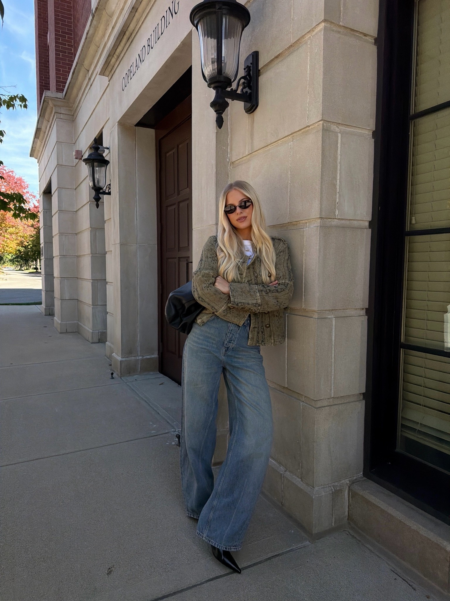 SIZE: small in tee & jacket, 27 in jeans! #kathleenpost

fall uniform, fall outfit inspo, fall fashion, fall jacket look