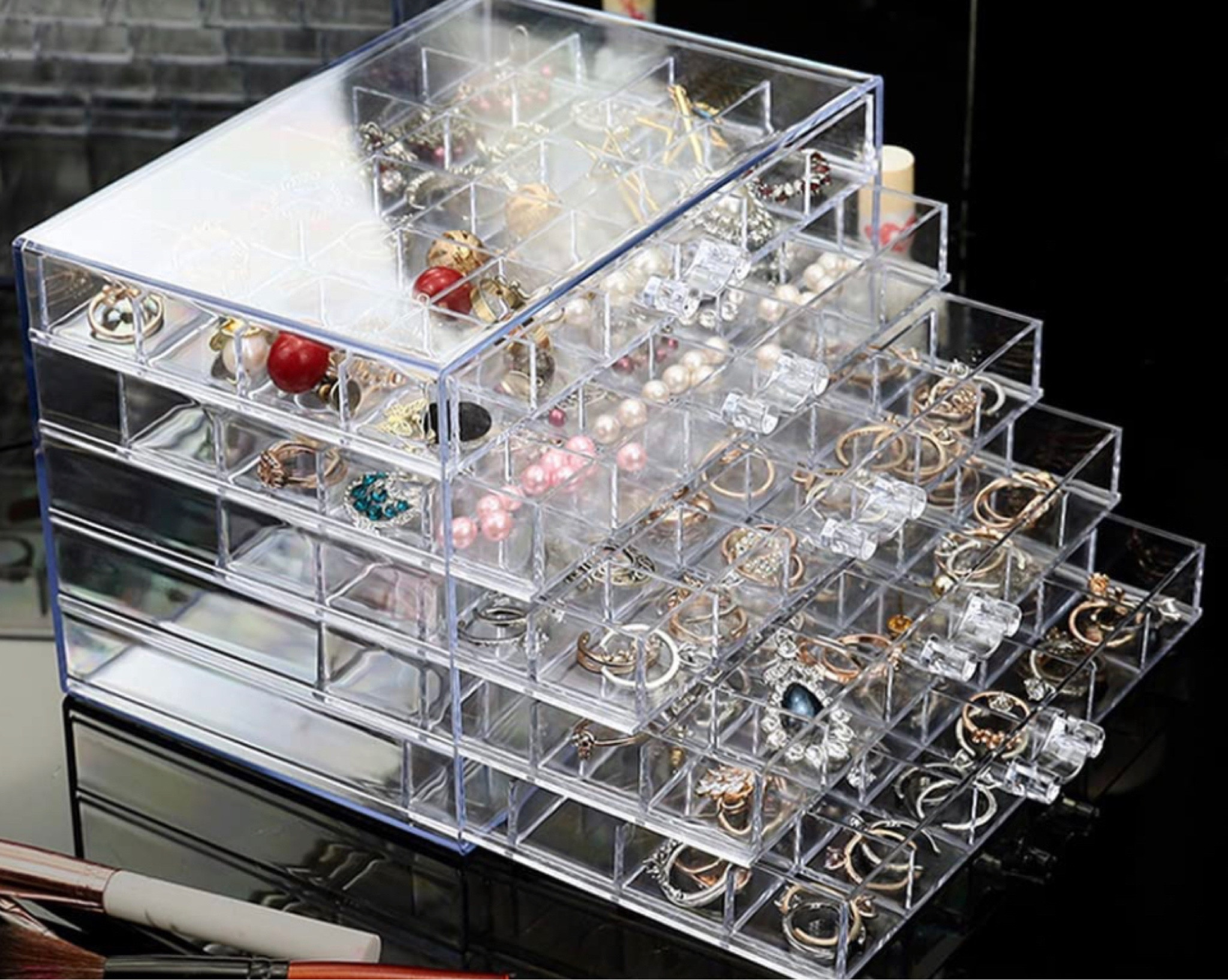 Feadily Acrylic Jewelry Organizer Box, Jewelry Drawer Organizer With 5 Drawers 120 Grids, Clear

#LTKbeauty #LTKFind #LTKhome