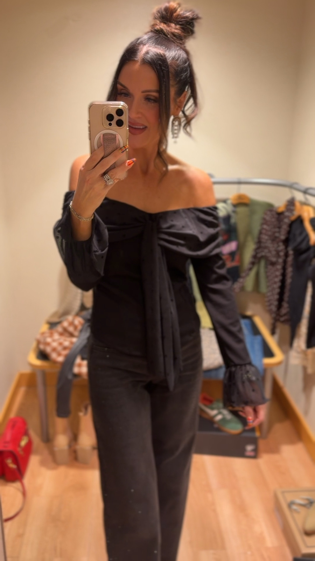 Buckle pieces
Black rhinestone jeans 
Off the shoulder top 
Black booties 


#LTKHoliday #LTKootd #LTKGiftGuide