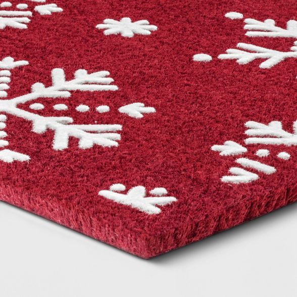 1'6"X2'6"/18"X30" Snowflakes Flocked Doormat Red - Wondershop™ | Target