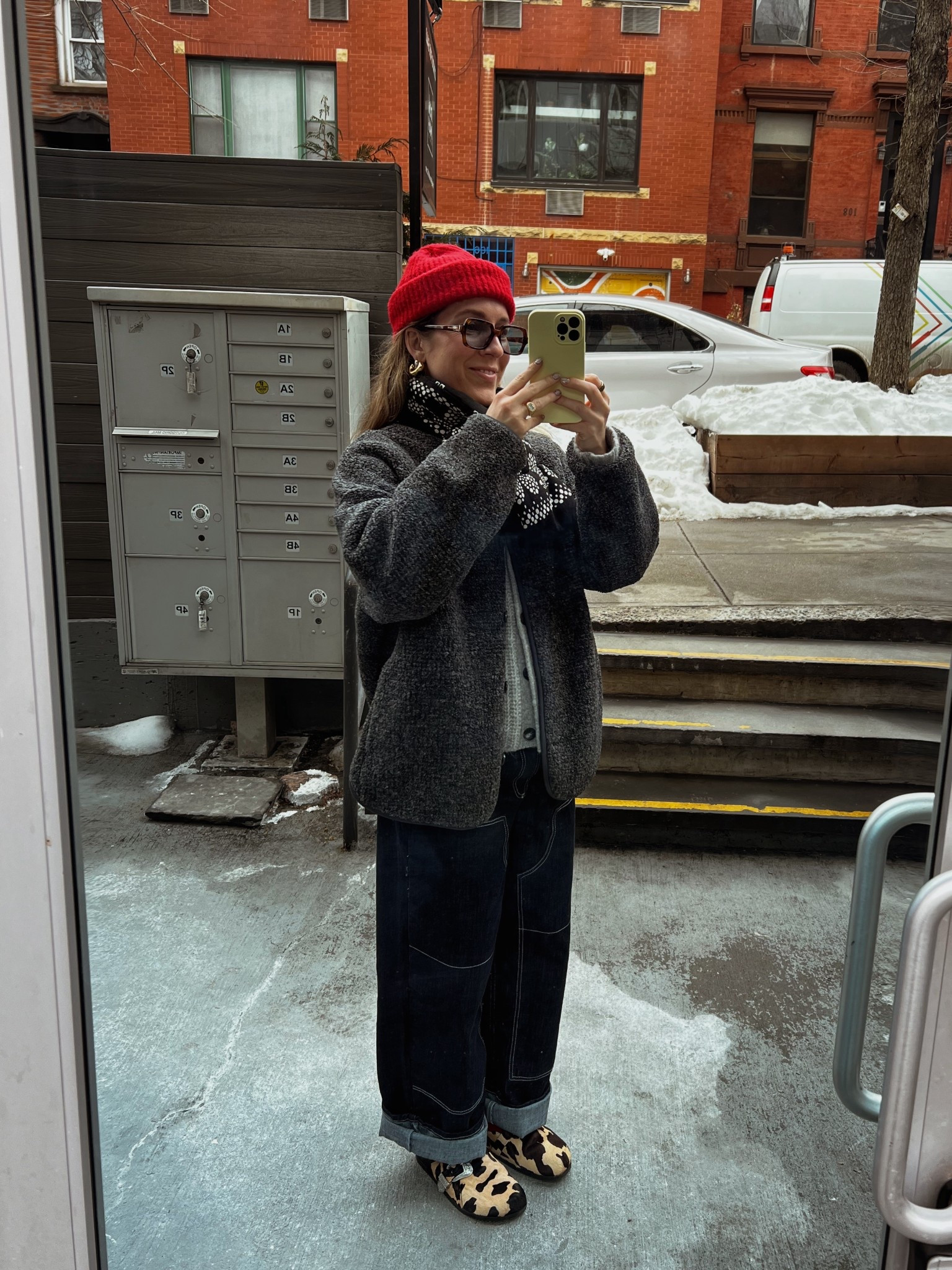 6 in the jeans!!
M coat 