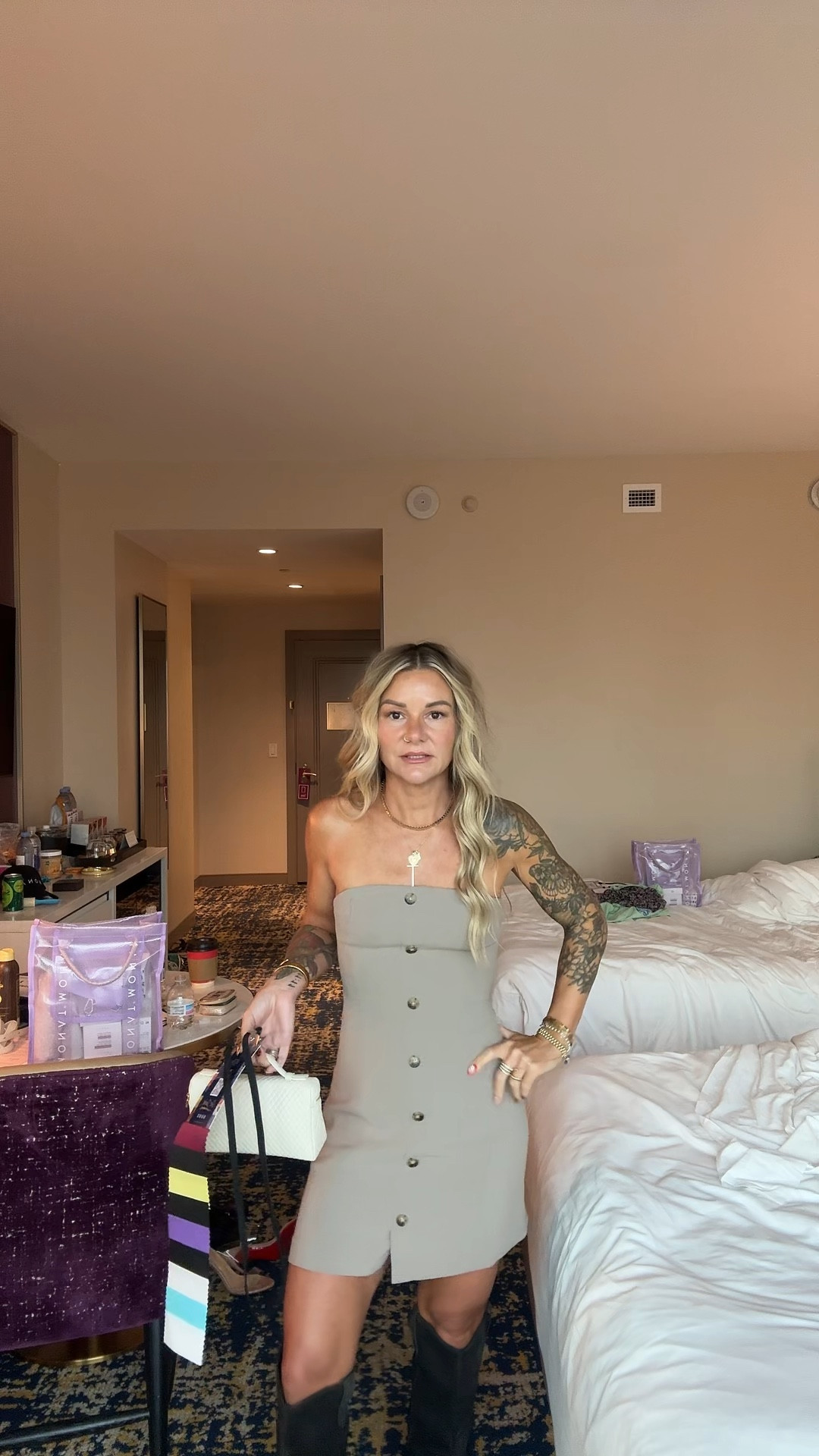 OOTD 🫶🏼

Romper runs tts - I’m in a 2
Boots are so comfy and obsessed with the quality 

#LTKItBag #LTKShoeCrush #LTKSeasonal