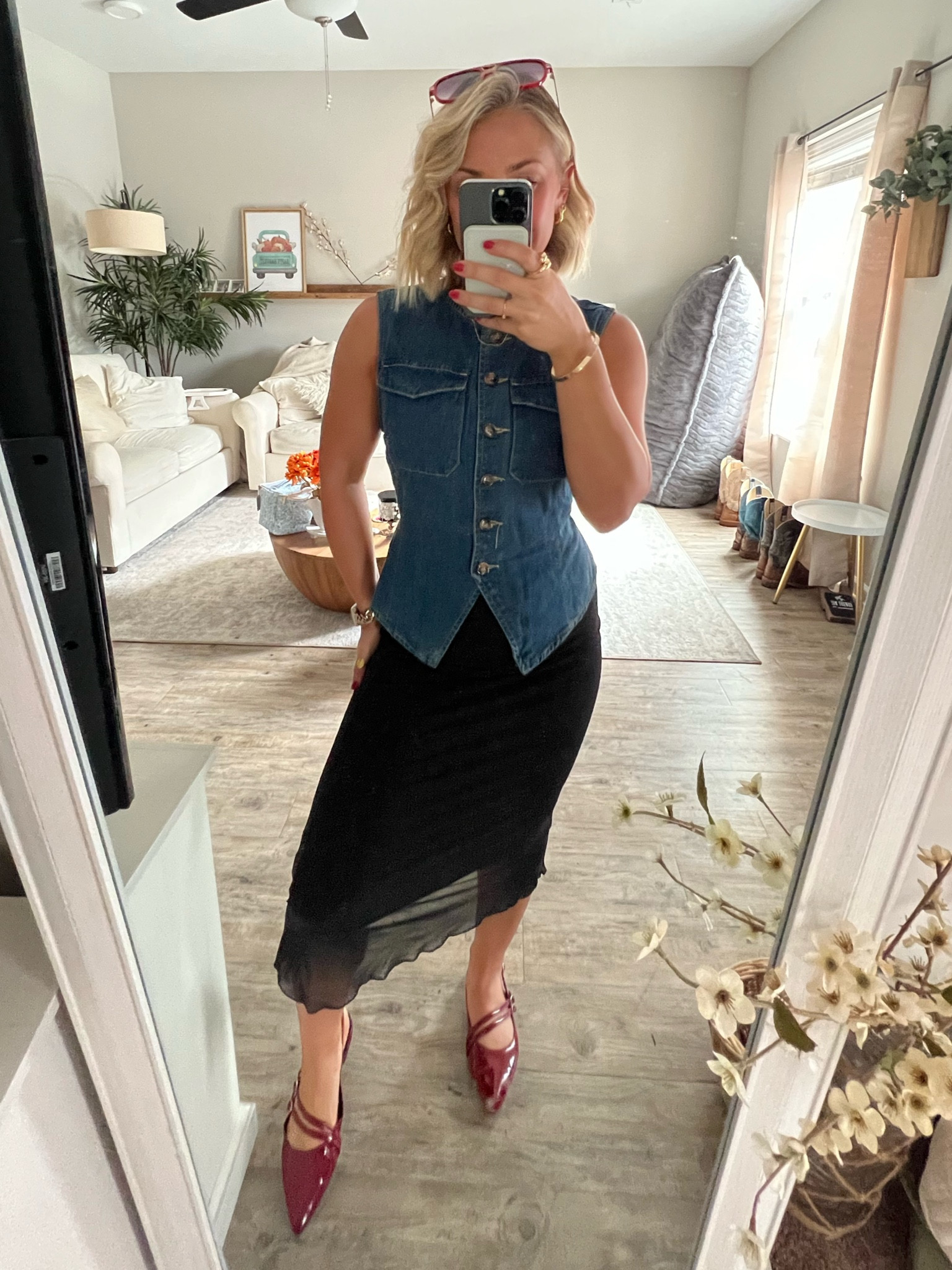 Shoes and top are both from Ross but I’ve linked similar items! 

#LTKSeasonal #LTKFindsUnder50 #LTKStyleTip