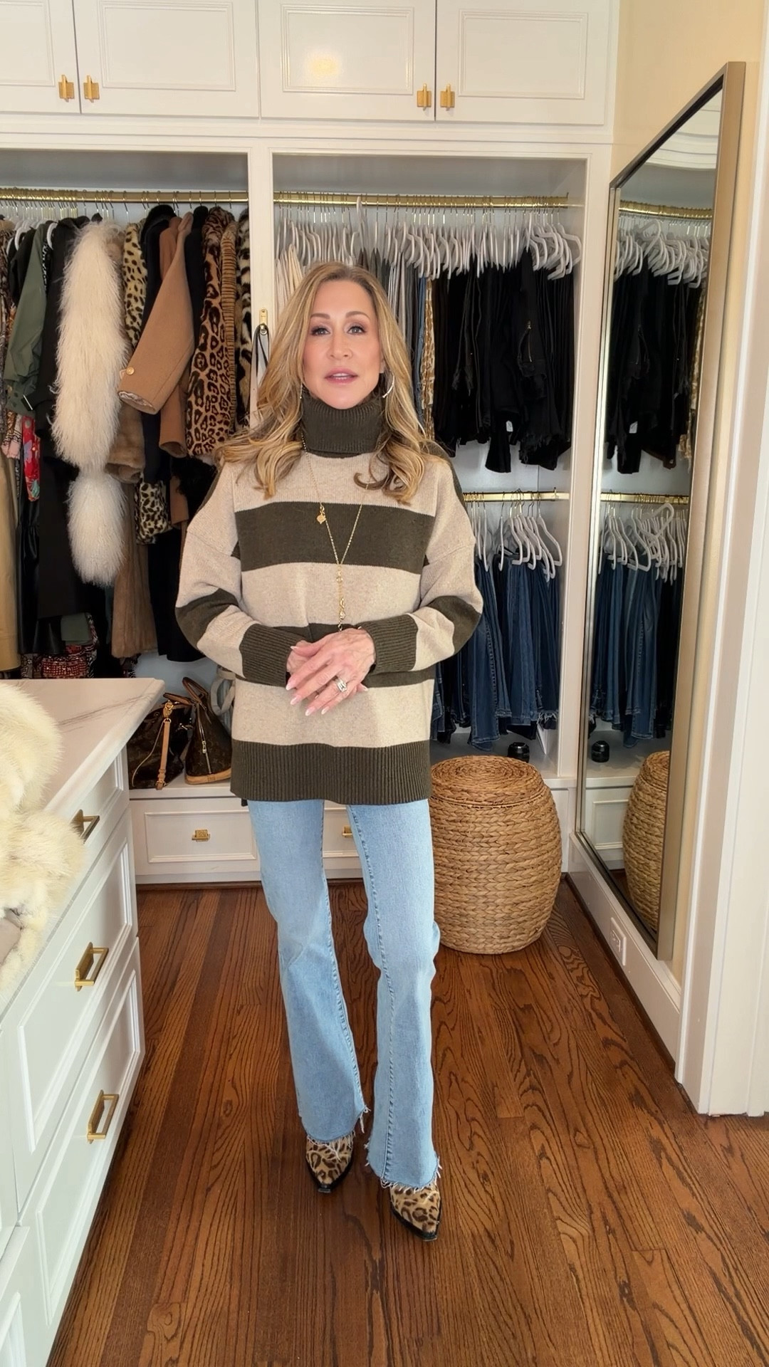 Winter outfit idea…light wash flare jeans, striped turtleneck sweater, leopard western boots, a vintage fur and fabulous Tory Burch handbsg!

#LTKootd #LTKgrwm #LTKdayinmylife
