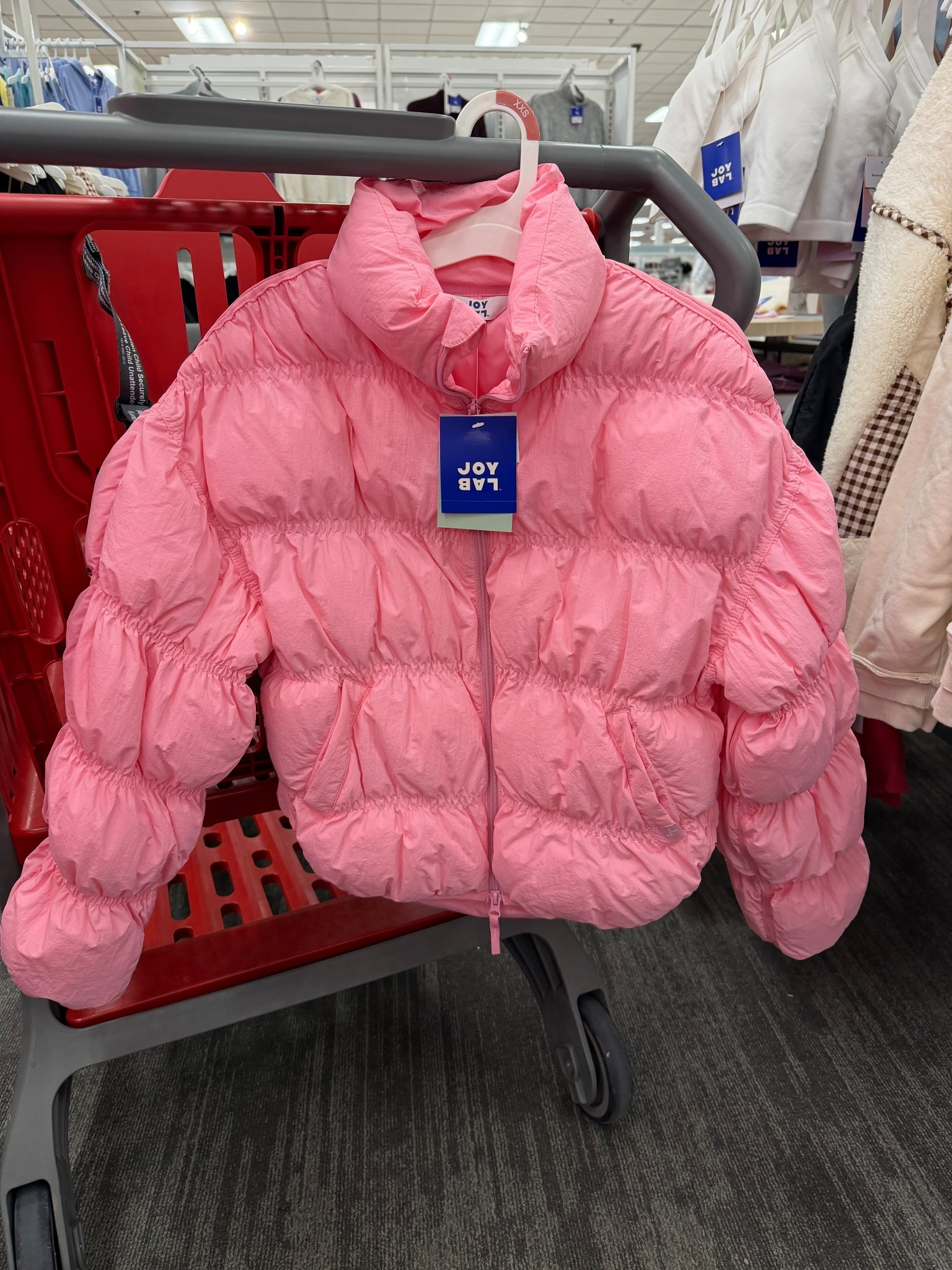 This puffer jacket is so cute and 30% off right now! 

#LTKSaleAlert #LTKOver40 #LTKFindsUnder50