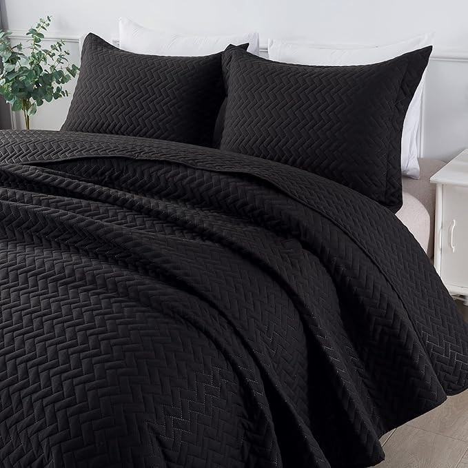 DOWNCOOL Black Queen Quilt Bedding Set with 2 Pillow Cases - 3 Pieces Quilts Queen Size Sets - Li... | Amazon (US)