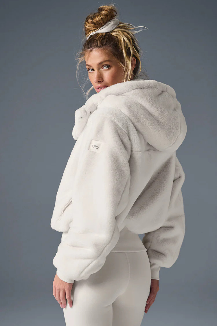 Faux Fur Foxy Jacket | Alo Yoga (US)