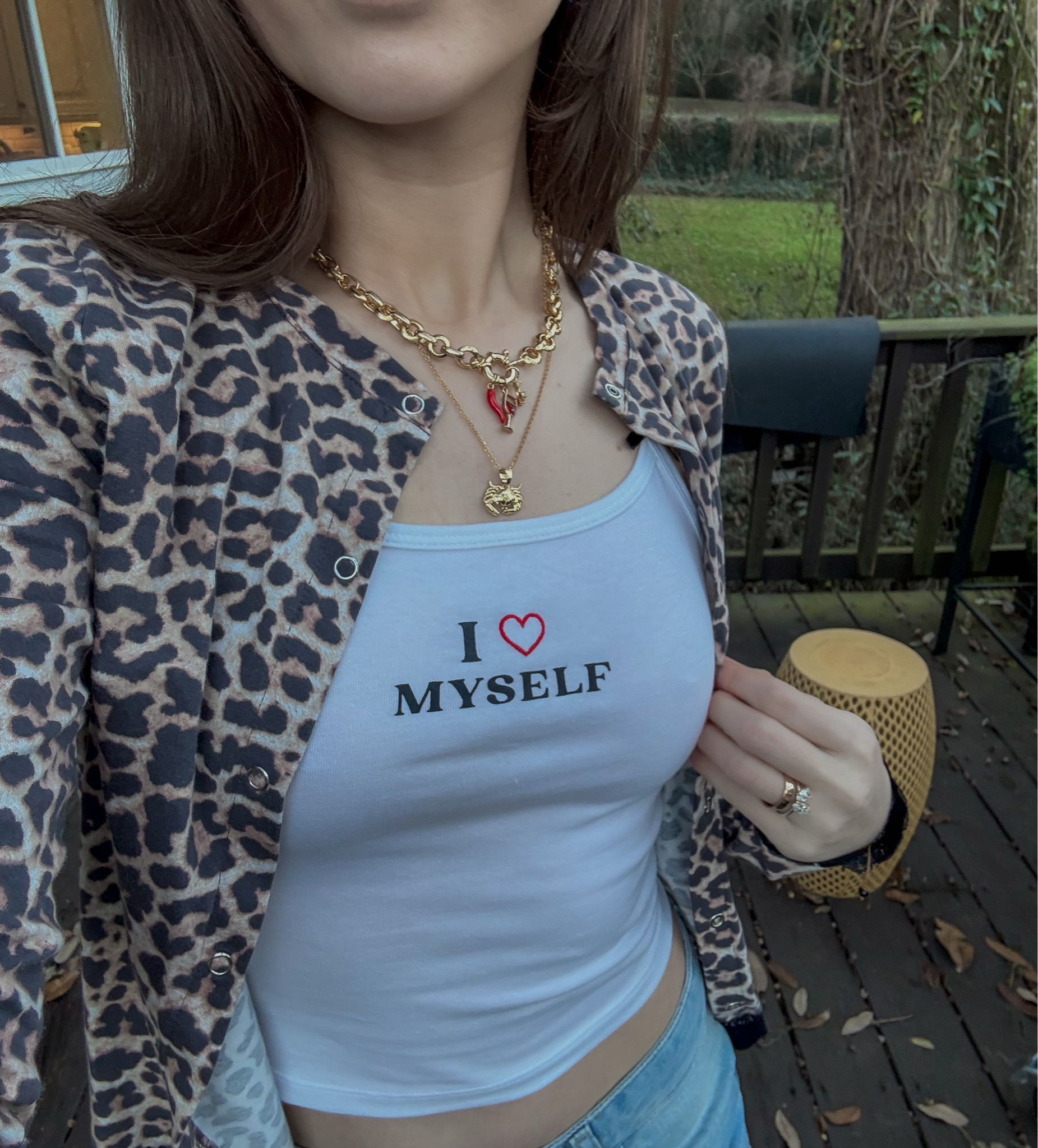 What the shirt says 

#LTKFindsUnder50 #LTKSeasonal #LTKStyleTip