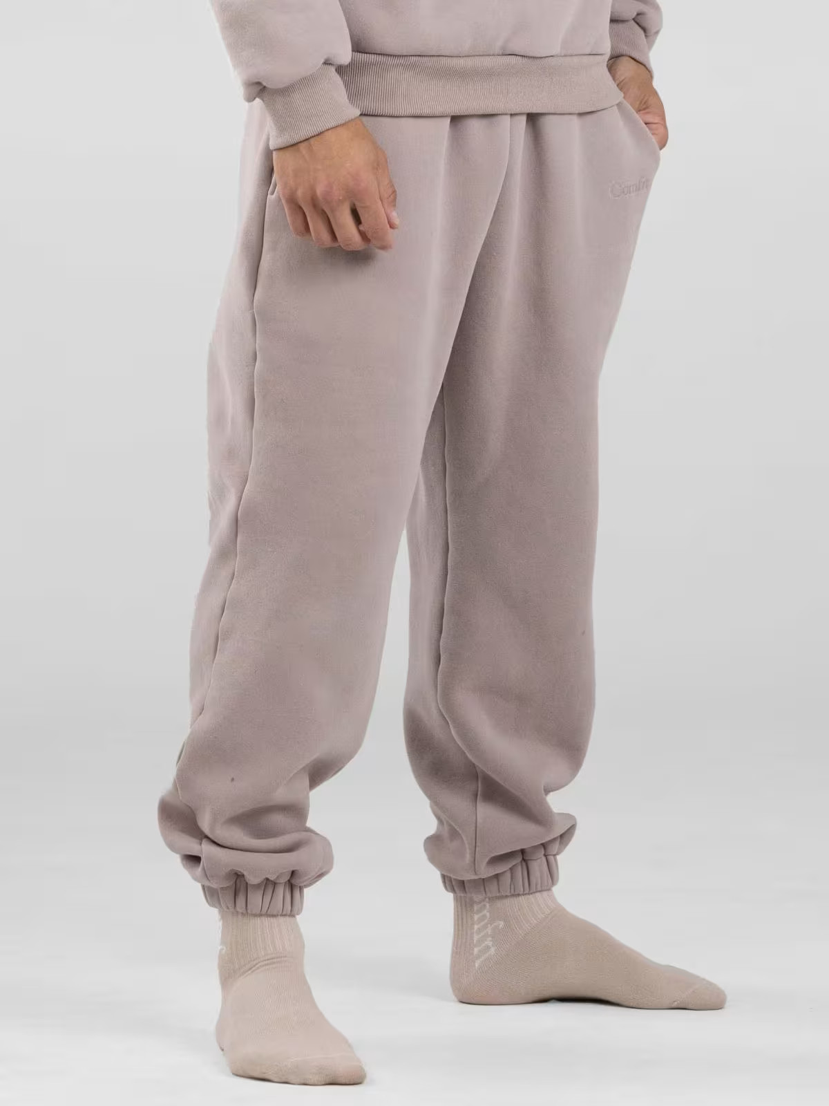 Signature Sweatpants — Comfrt | Comfrt