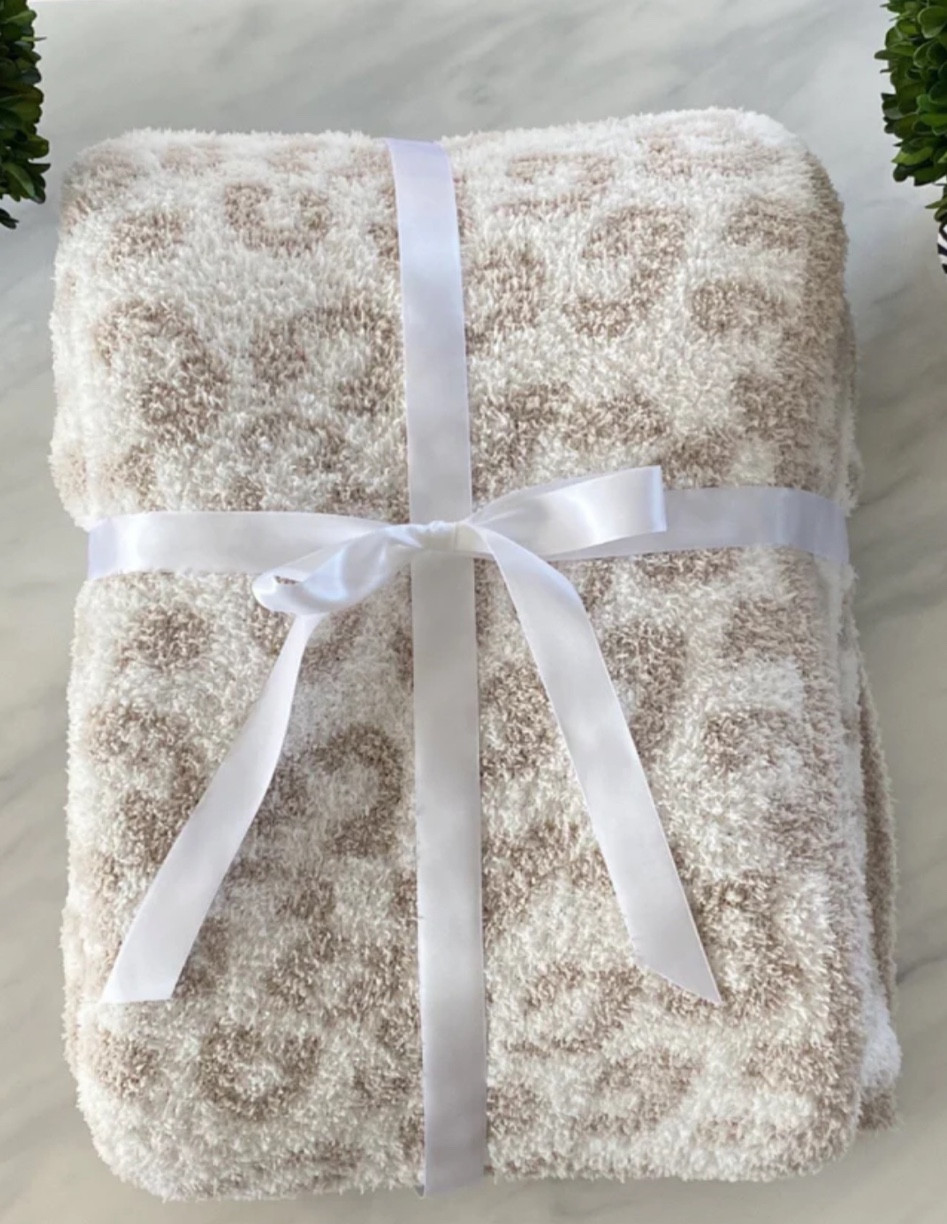 THE STYLED COLLECTION BLANKETS ON SALE ⬇️ I have this blanket and it’s the comfiest ever. It’s almost identical to my barefoot dreams one!

#LTKsalealert #LTKSale #LTKhome