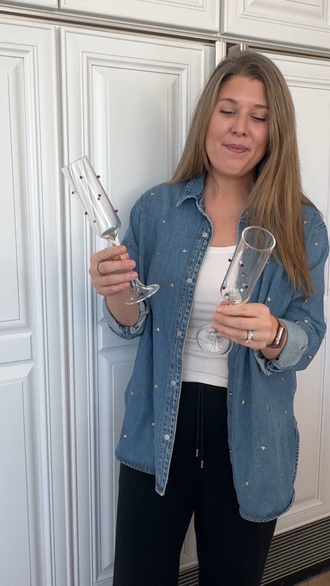 The heart embellishments on this denim shirt are so cute!!!


#LTKValentine #LTKSeasonal #LTKHome