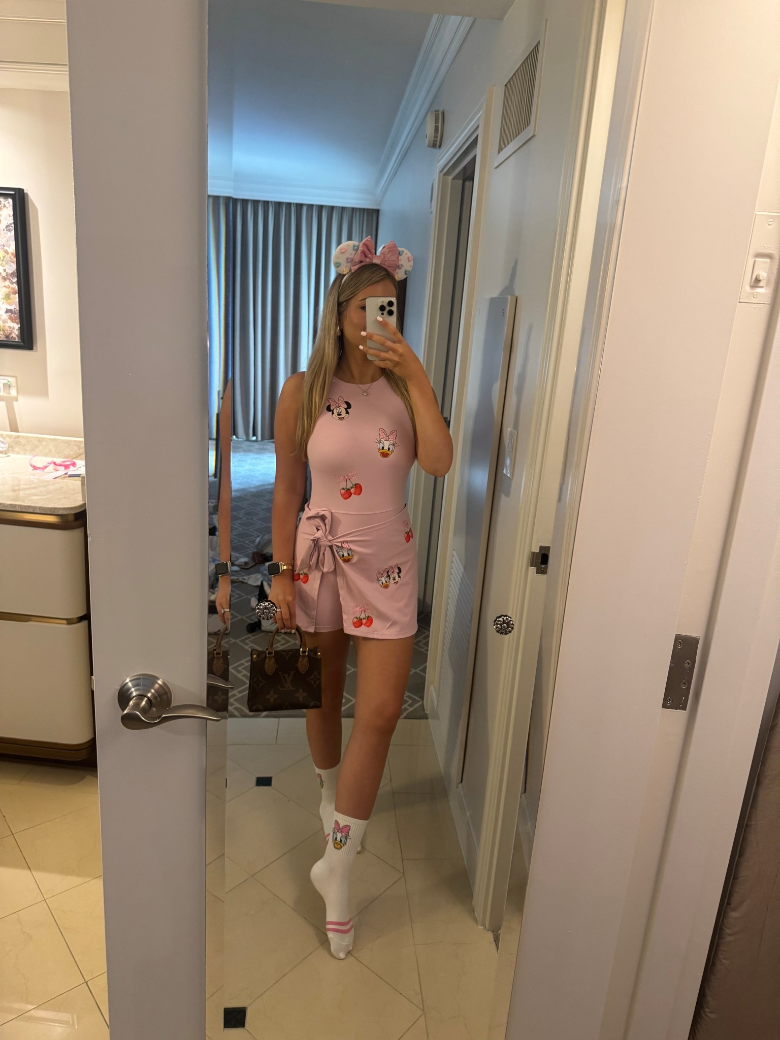 Disney OOTD🐭💗

#LTKTravel #LTKStyleTip #LTKActive