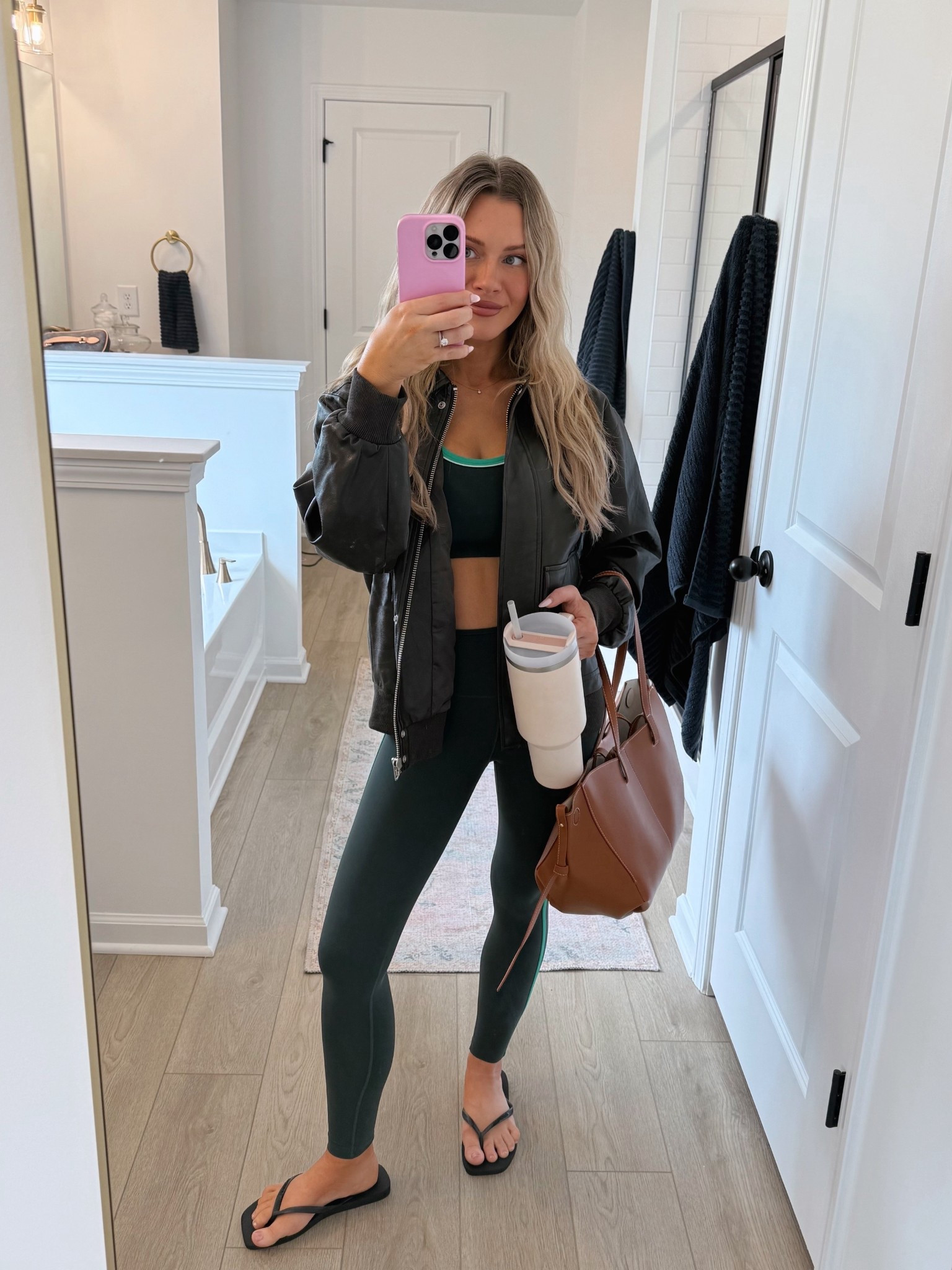 errand ootd 🤍

#LTKActive #LTKootd #LTKdayinmylife